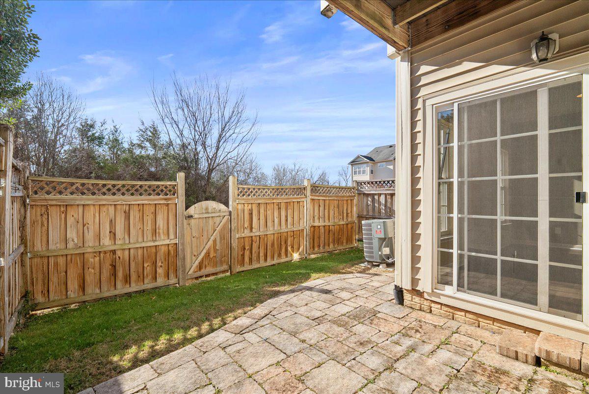 BROADLANDS SOUTH - Residential Lease