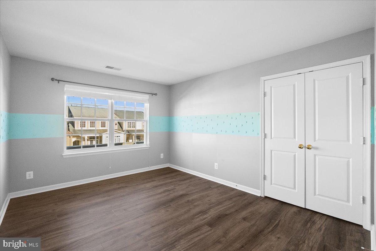 BROADLANDS SOUTH - Residential Lease