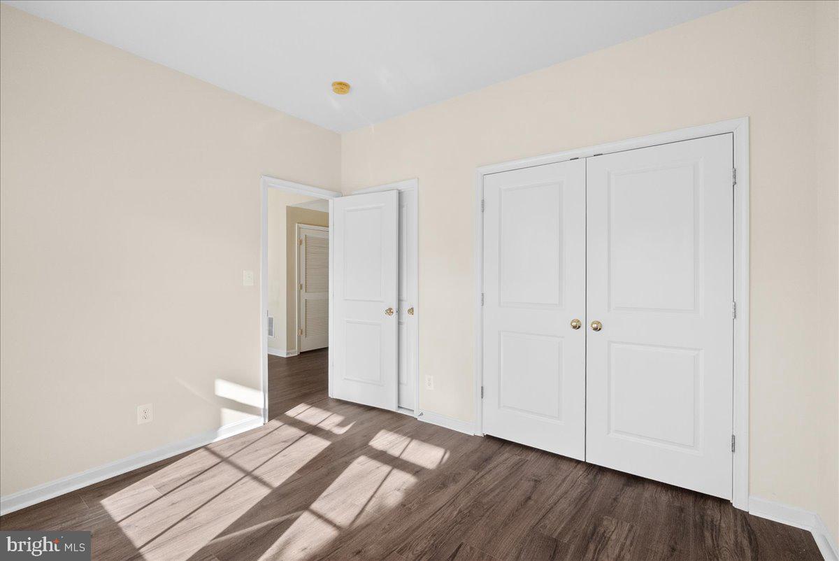 BROADLANDS SOUTH - Residential Lease