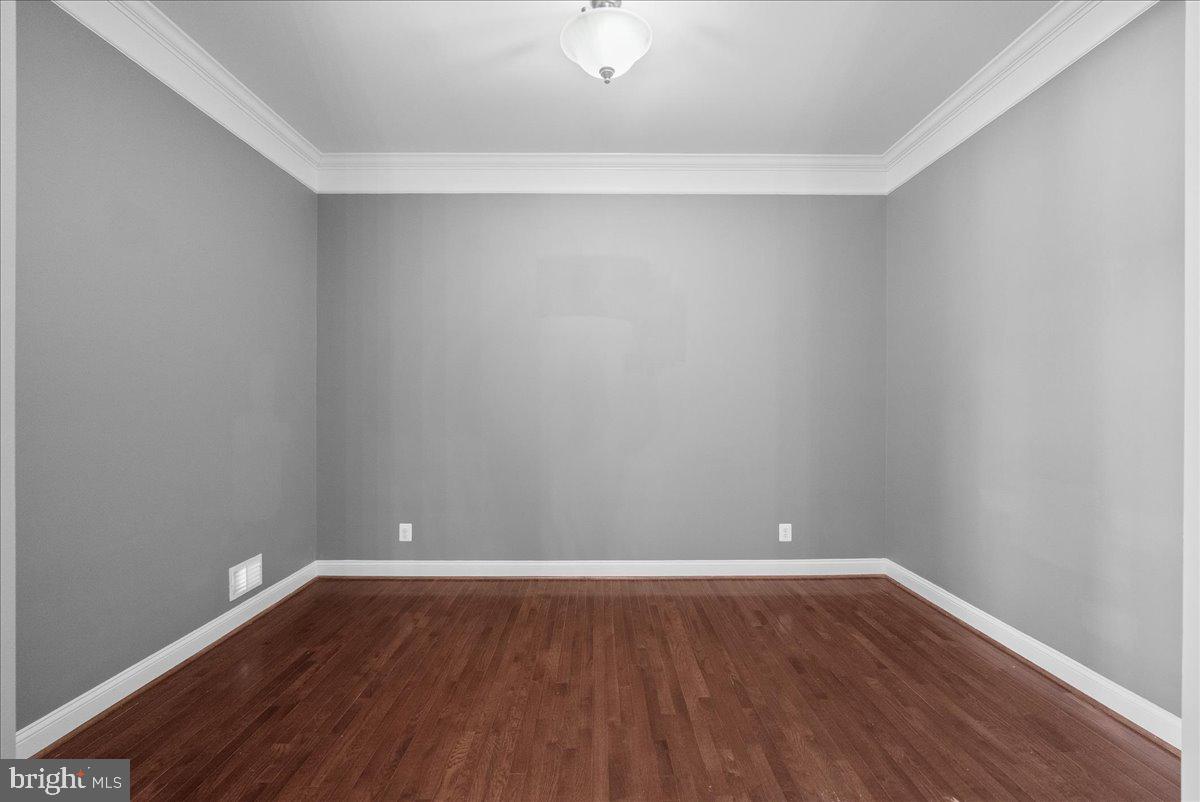 BROADLANDS SOUTH - Residential Lease