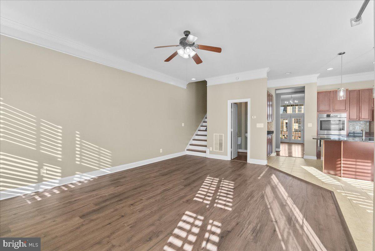 BROADLANDS SOUTH - Residential Lease