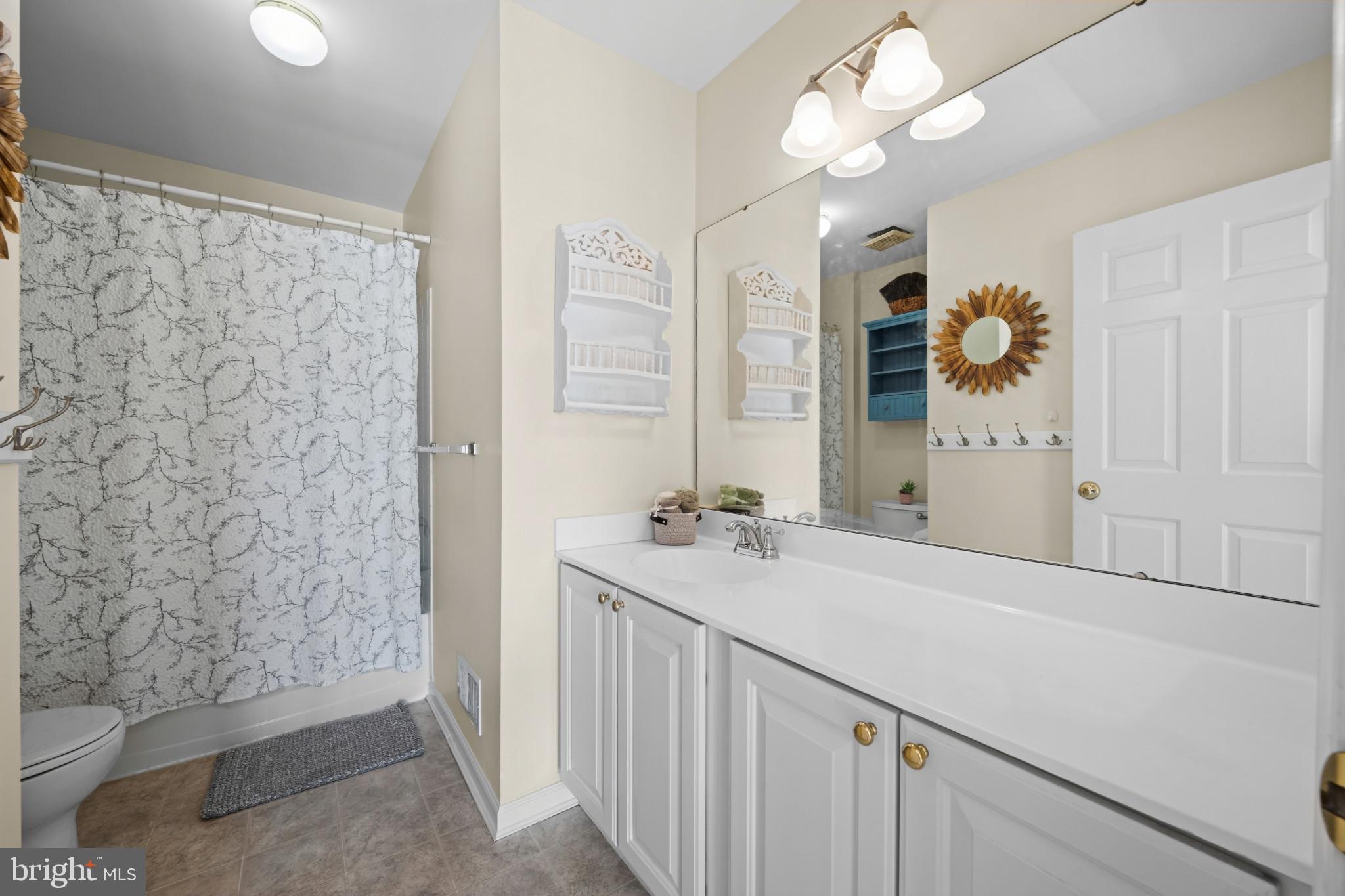 JENNA ESTATES - Residential