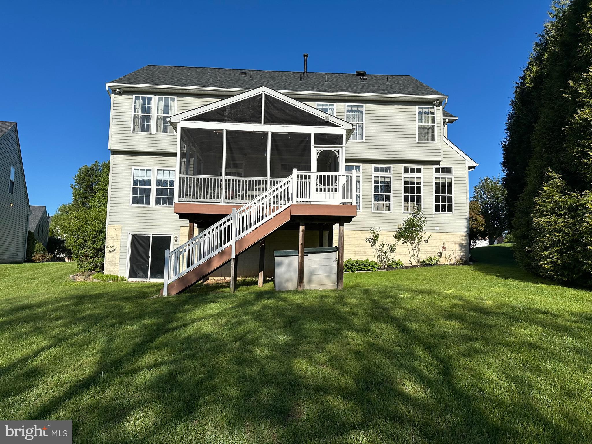 JENNA ESTATES - Residential