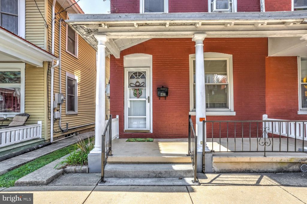 Photo of 236 WASHINGTON AVE, EPHRATA, PA 17522 (MLS # PALA2040362)
