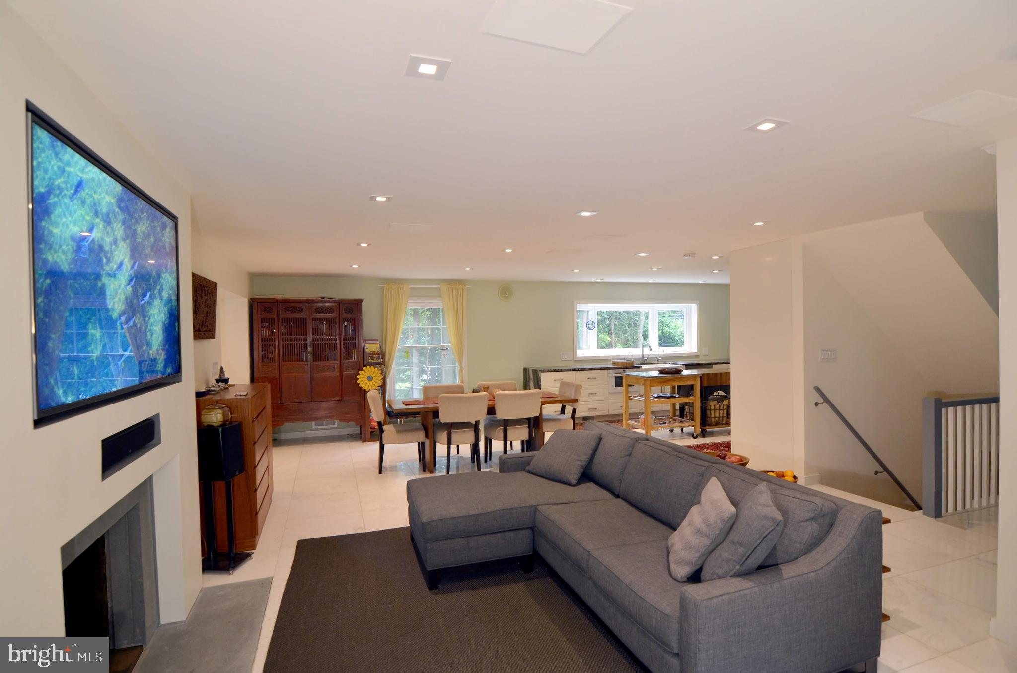 MCAULEY PARK - Residential Lease