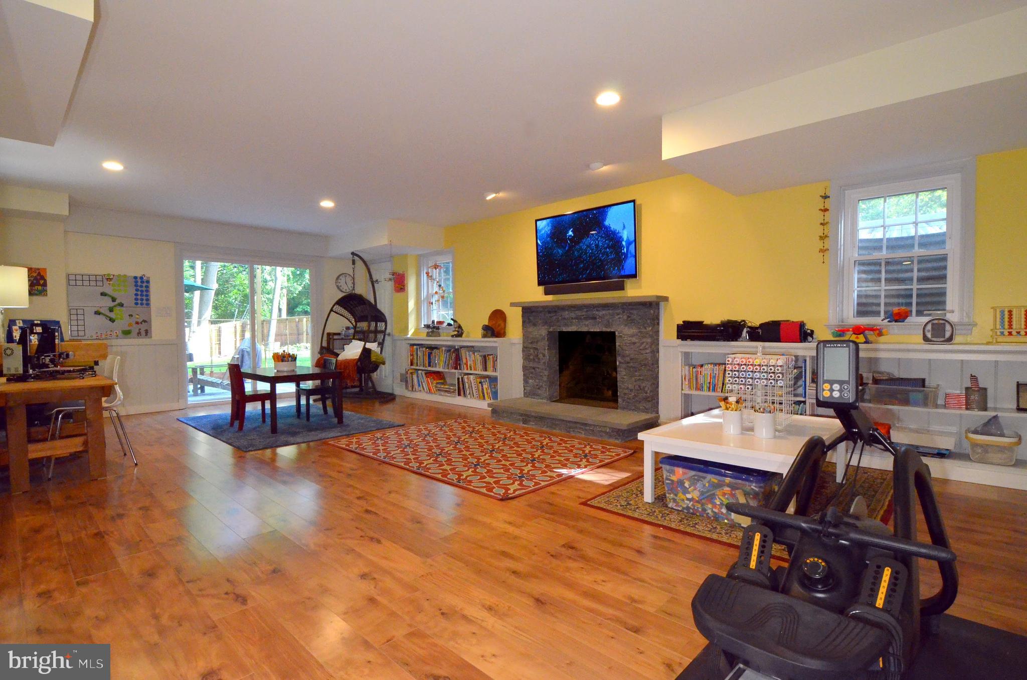 MCAULEY PARK - Residential Lease