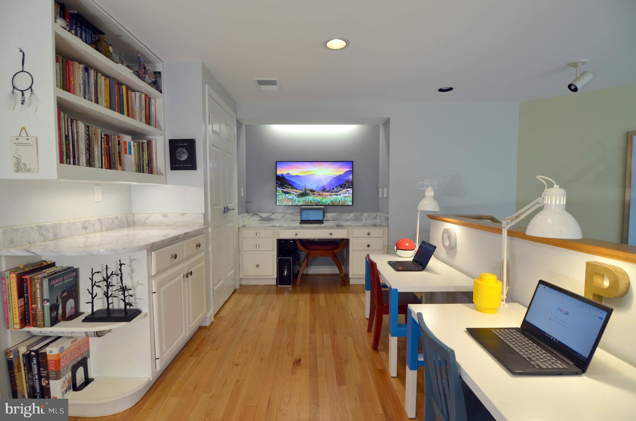 MCAULEY PARK - Residential Lease