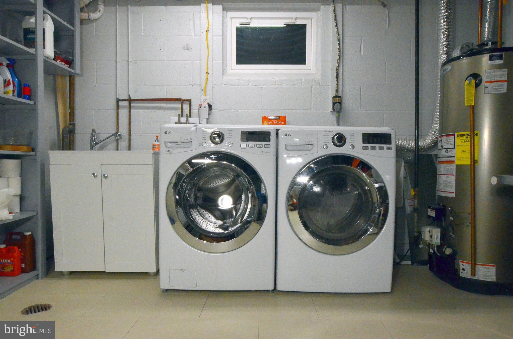 MCAULEY PARK - Residential Lease