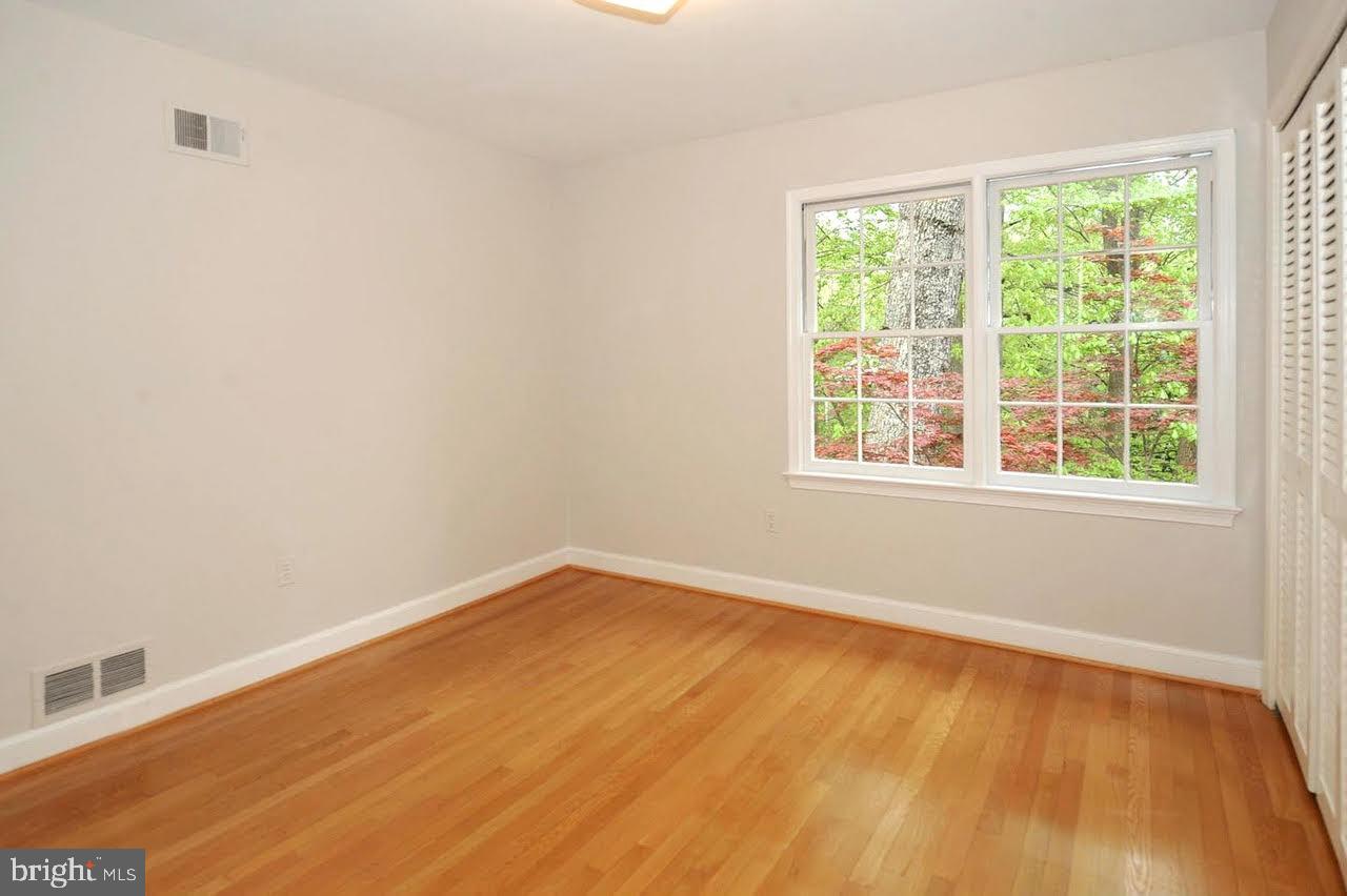 MCAULEY PARK - Residential Lease