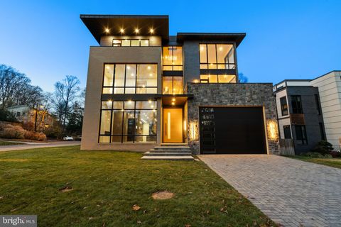 2717 TENNYSON STREET NW WASHINGTON DC 20015