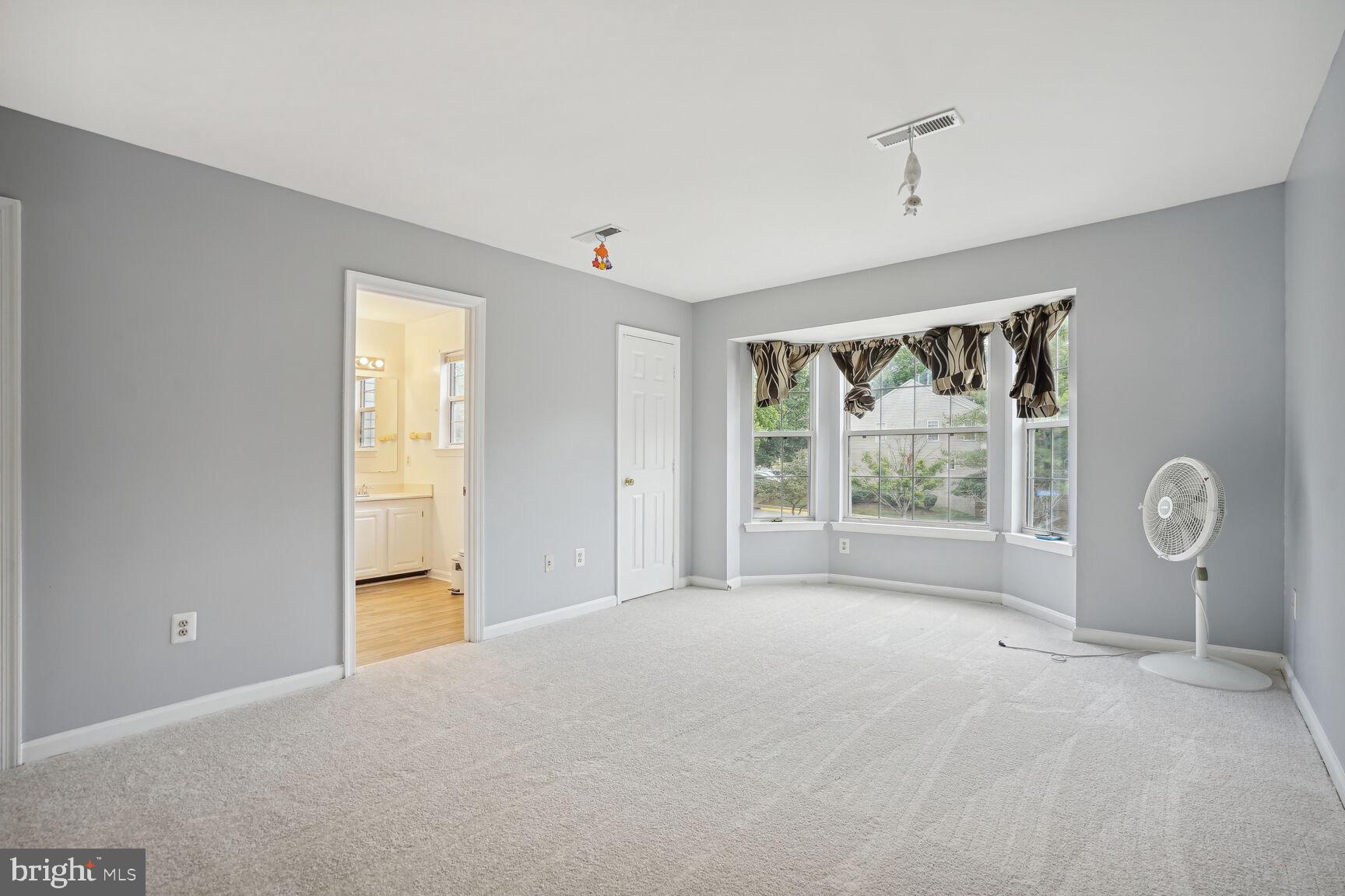 CENTREVILLE GREEN - Residential