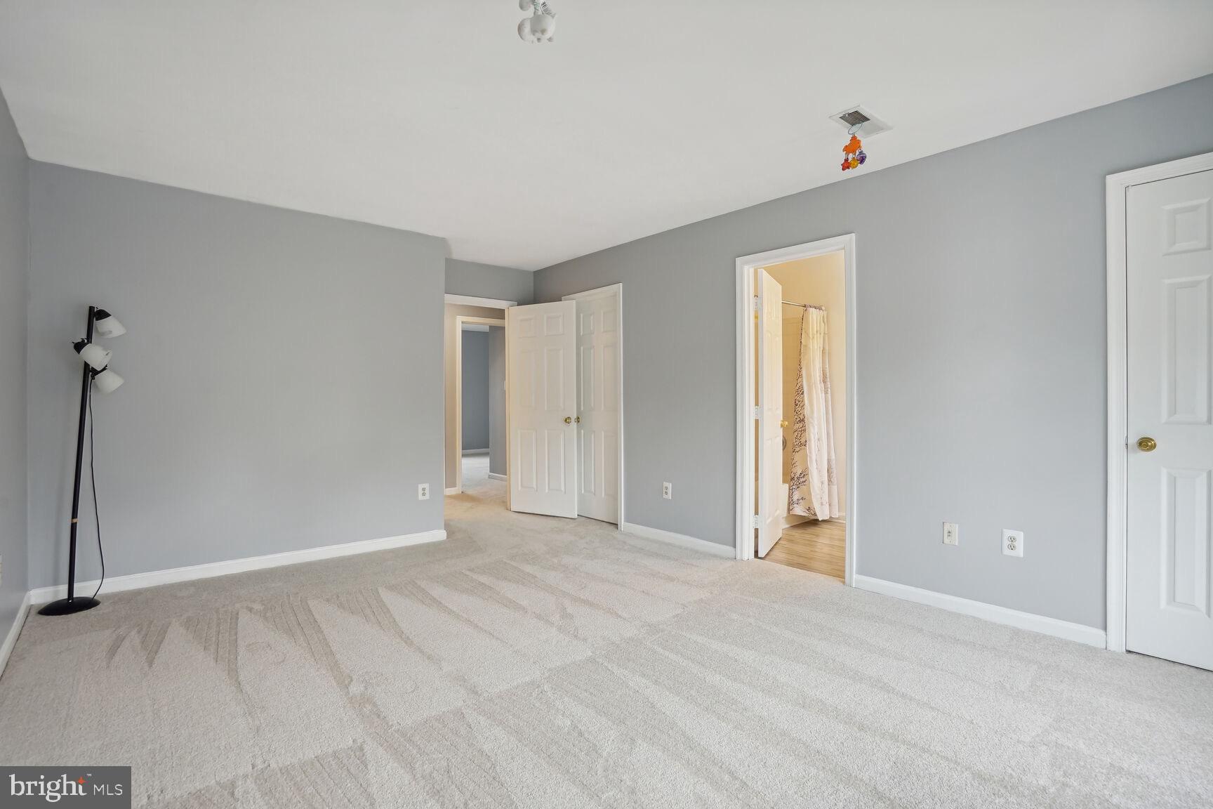 CENTREVILLE GREEN - Residential