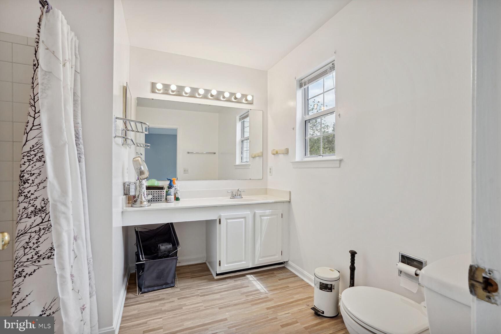 CENTREVILLE GREEN - Residential