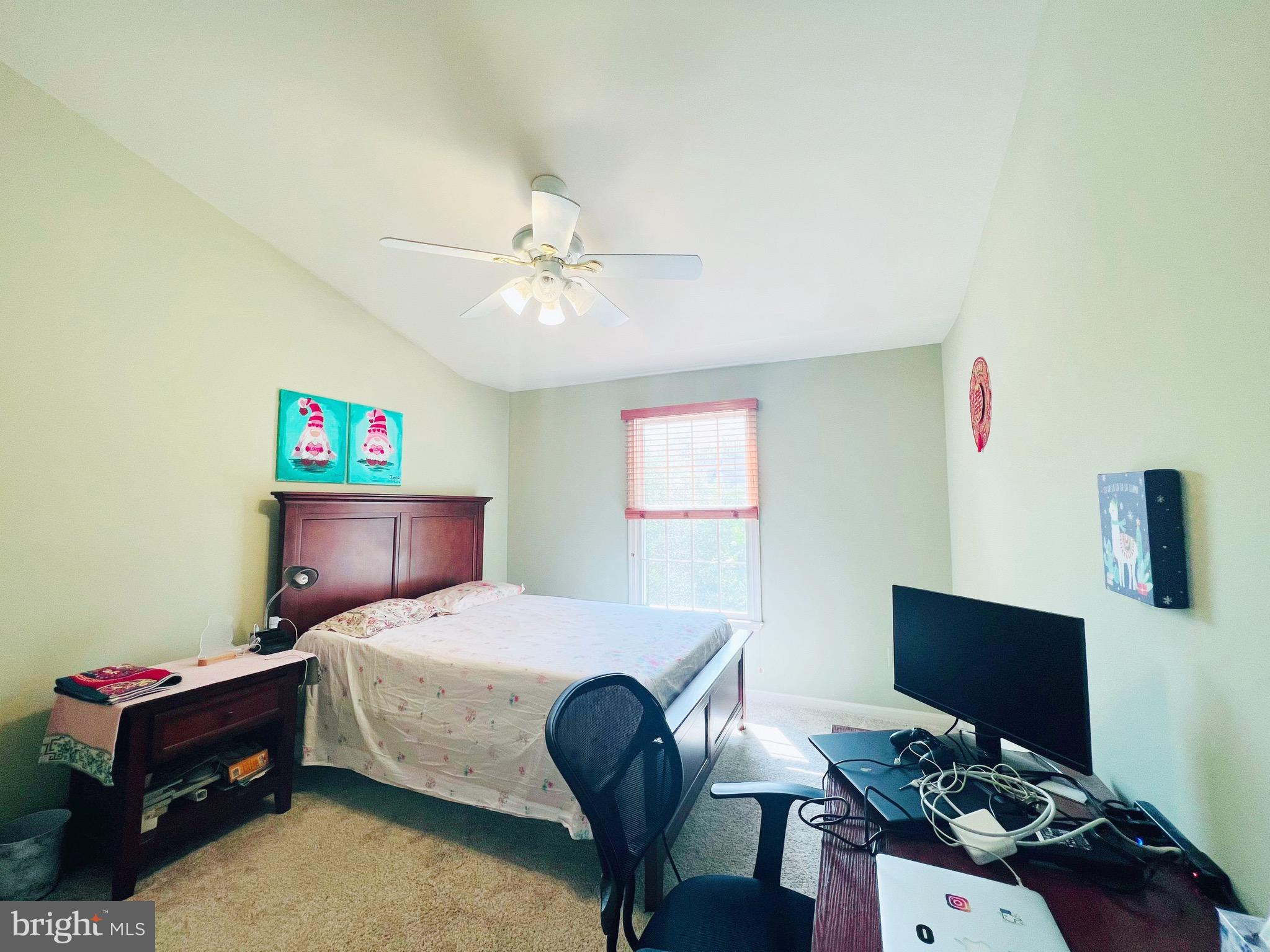 TOWNHOMES OF TIMBERLAND - Residential Lease