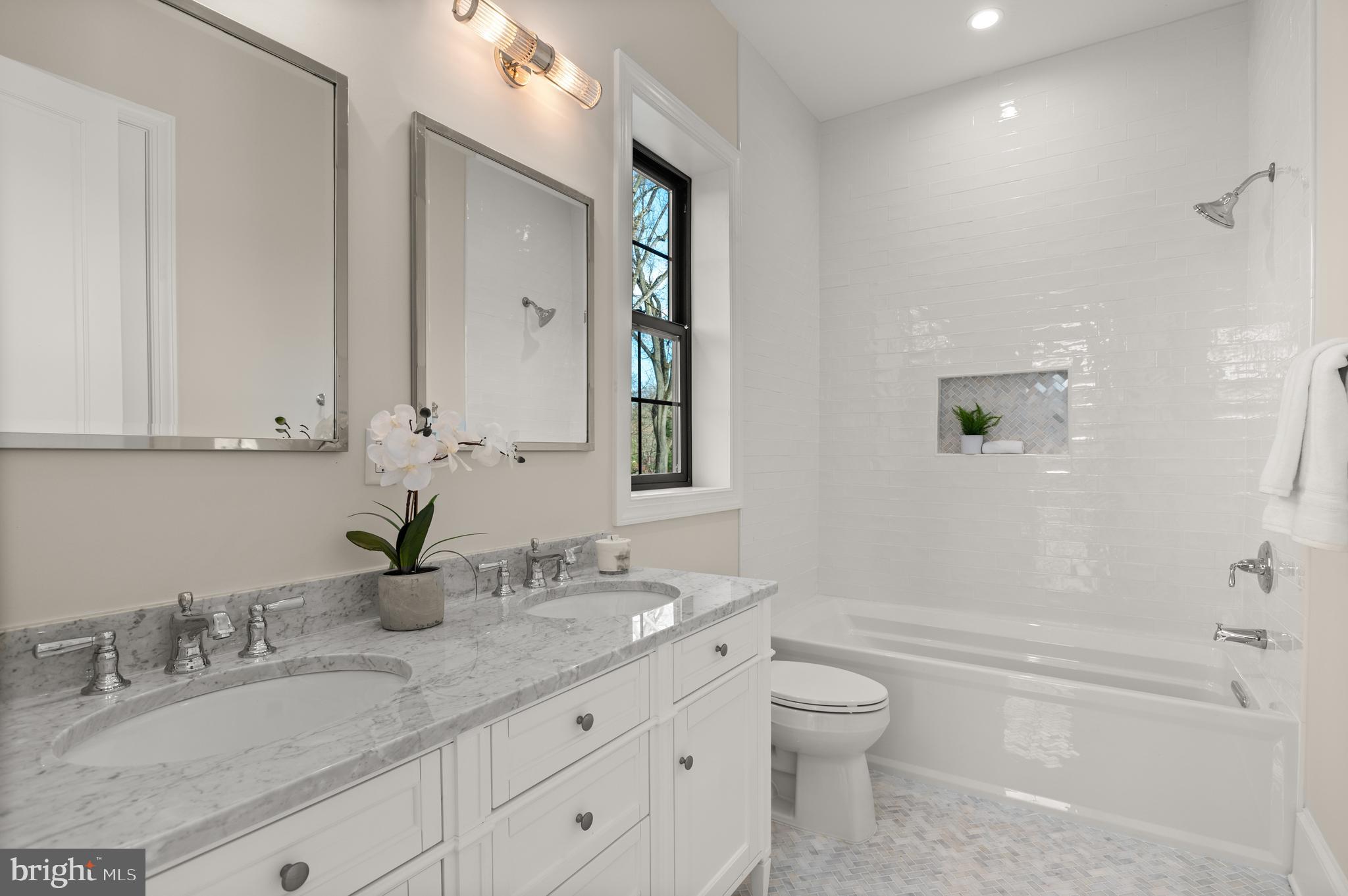 SPRING VALLEY - Residential