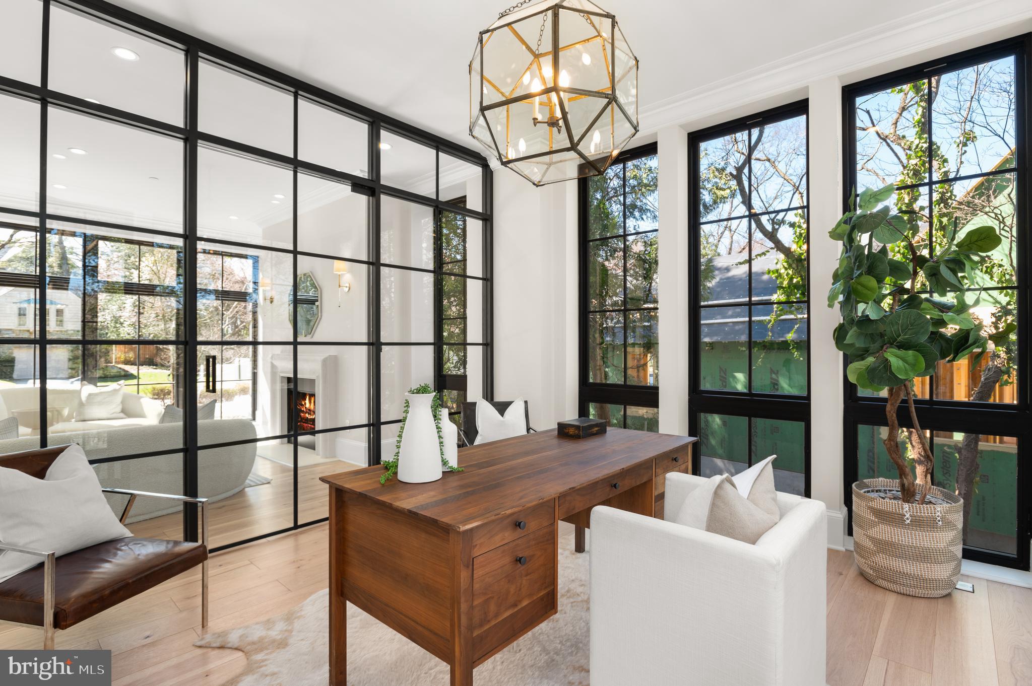 SPRING VALLEY - Residential