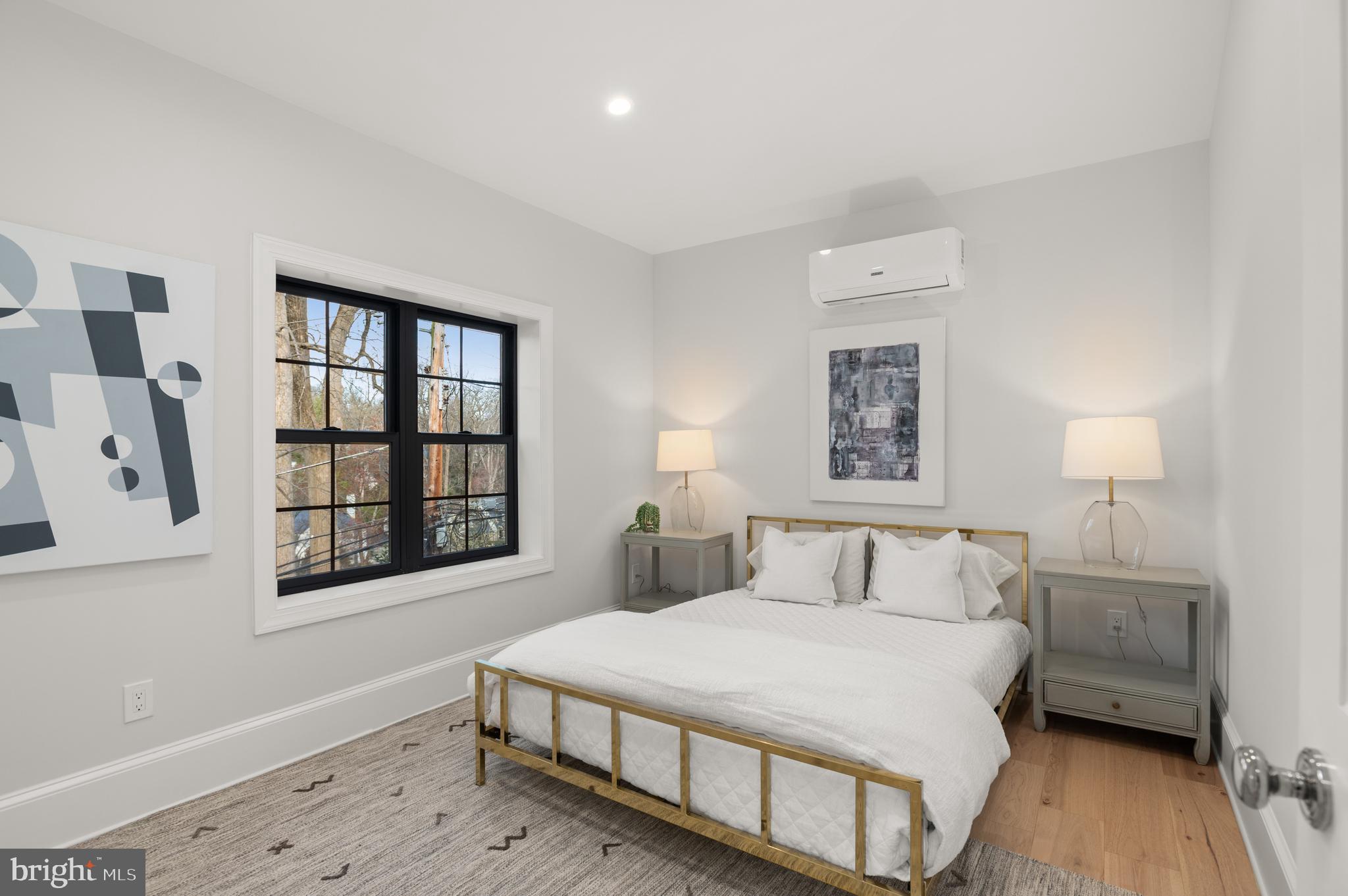 SPRING VALLEY - Residential