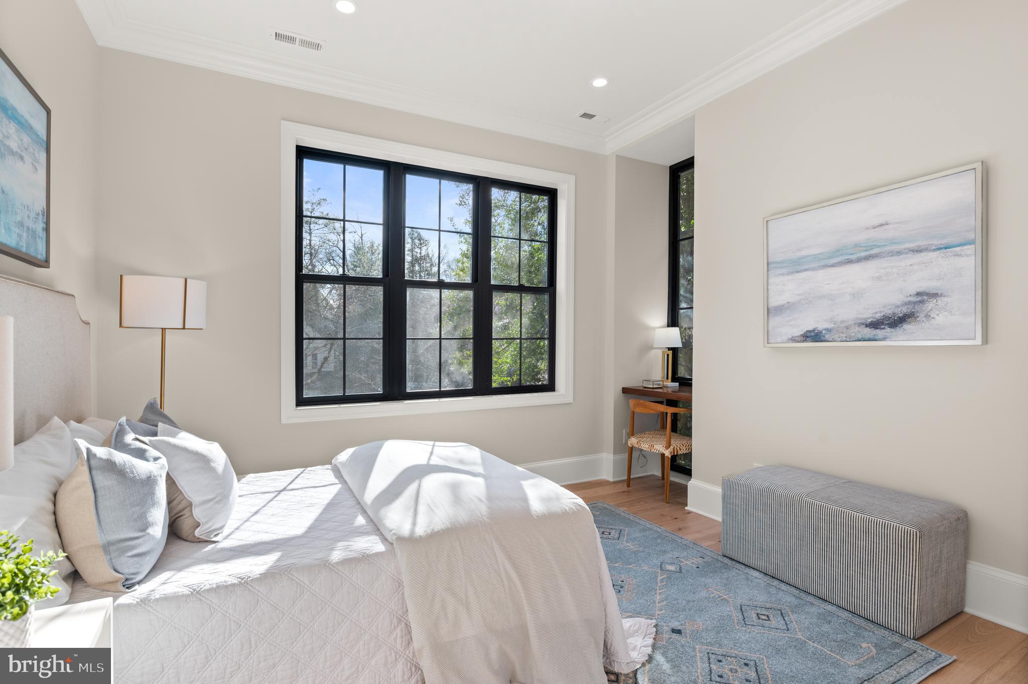 SPRING VALLEY - Residential