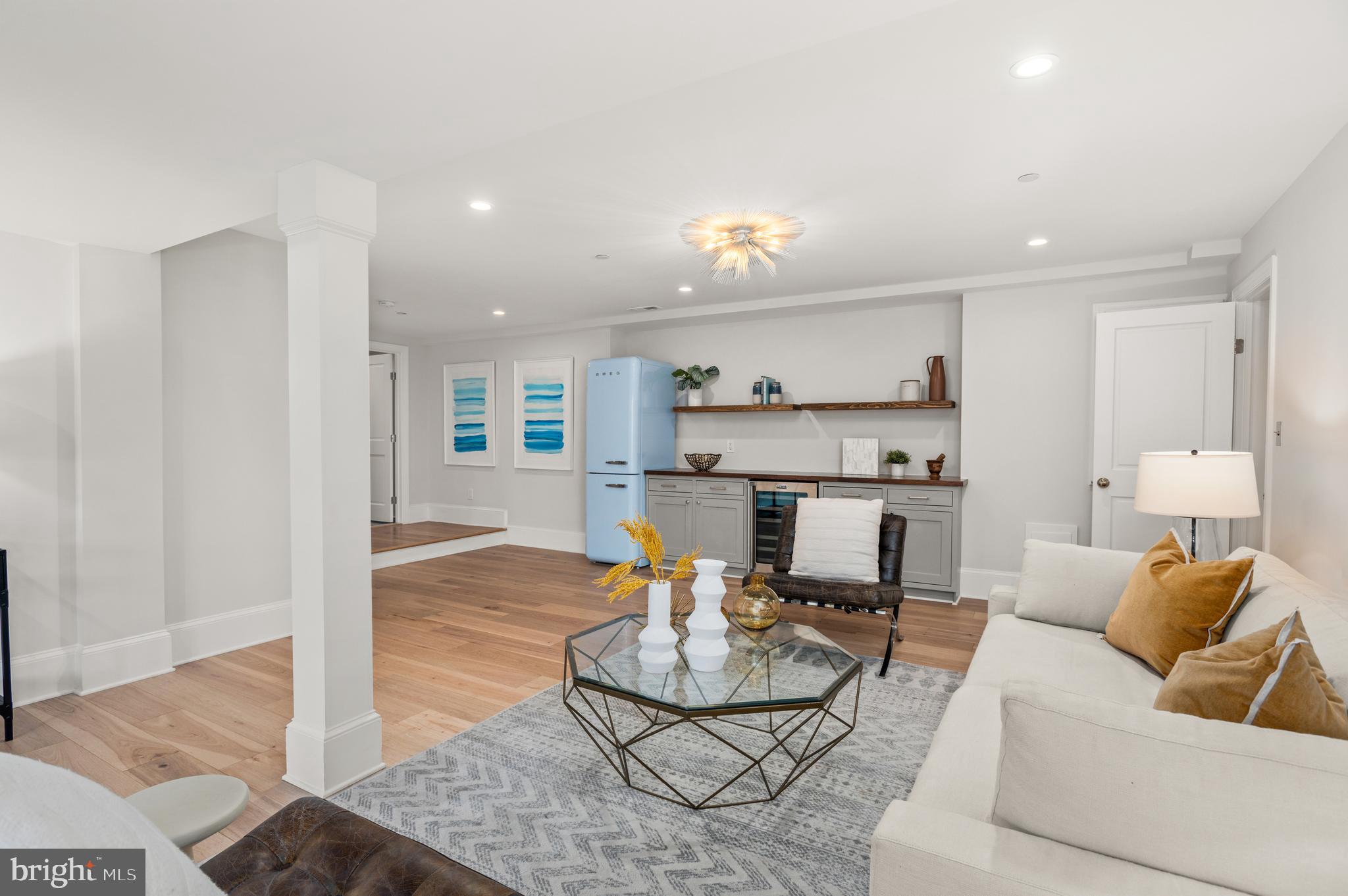 SPRING VALLEY - Residential