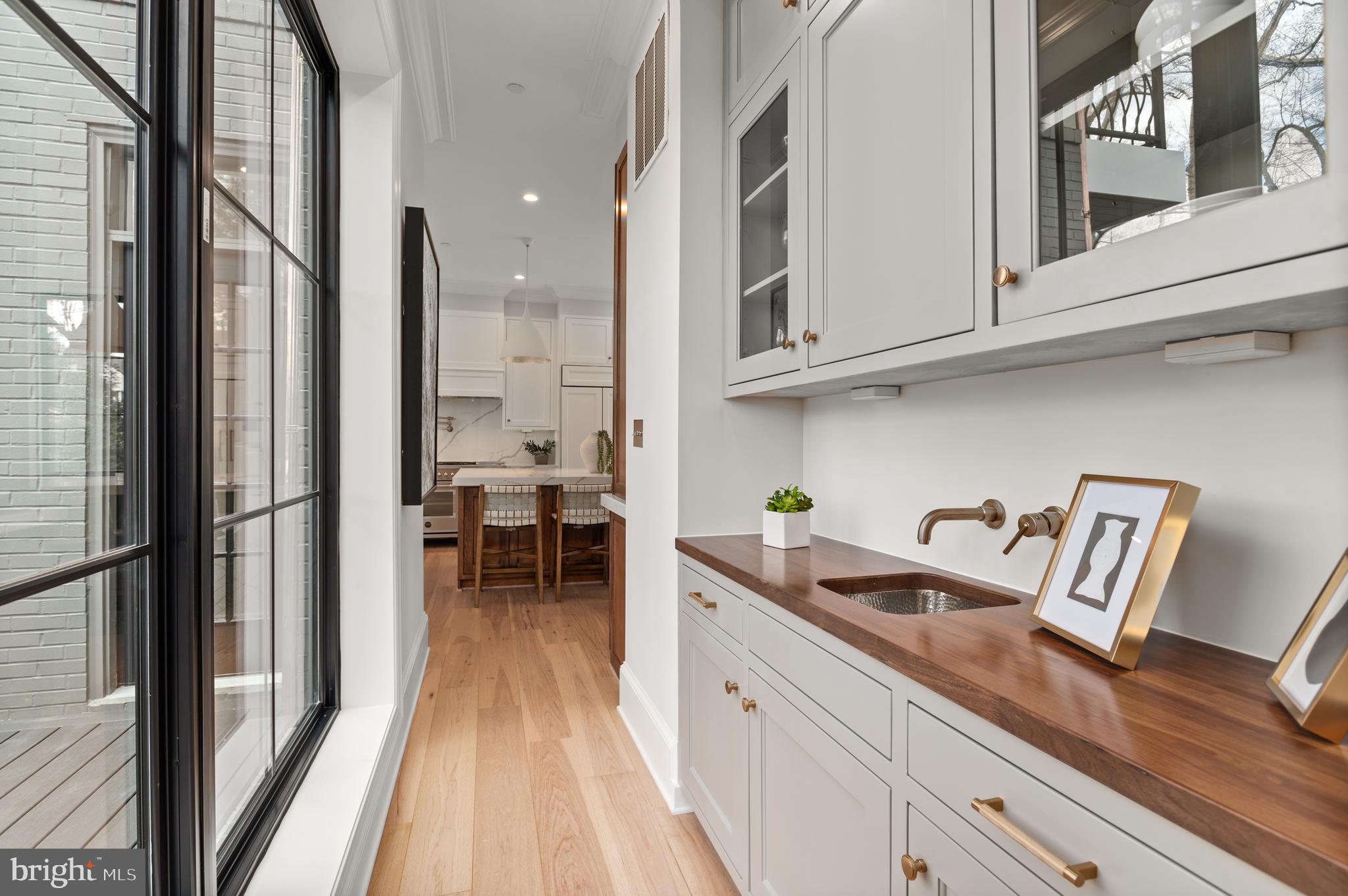 SPRING VALLEY - Residential
