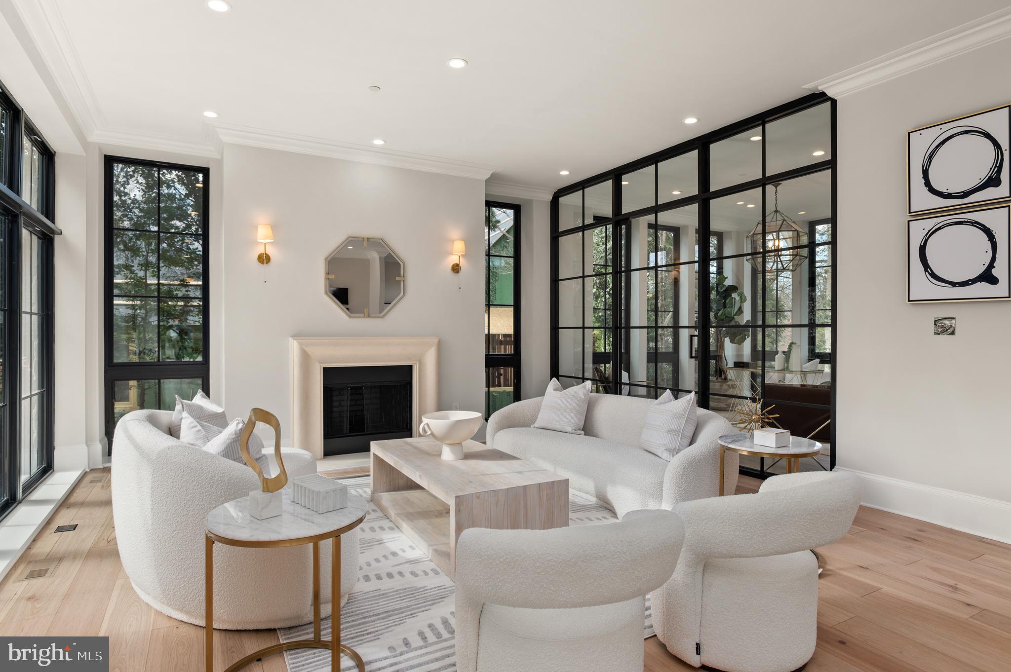 SPRING VALLEY - Residential