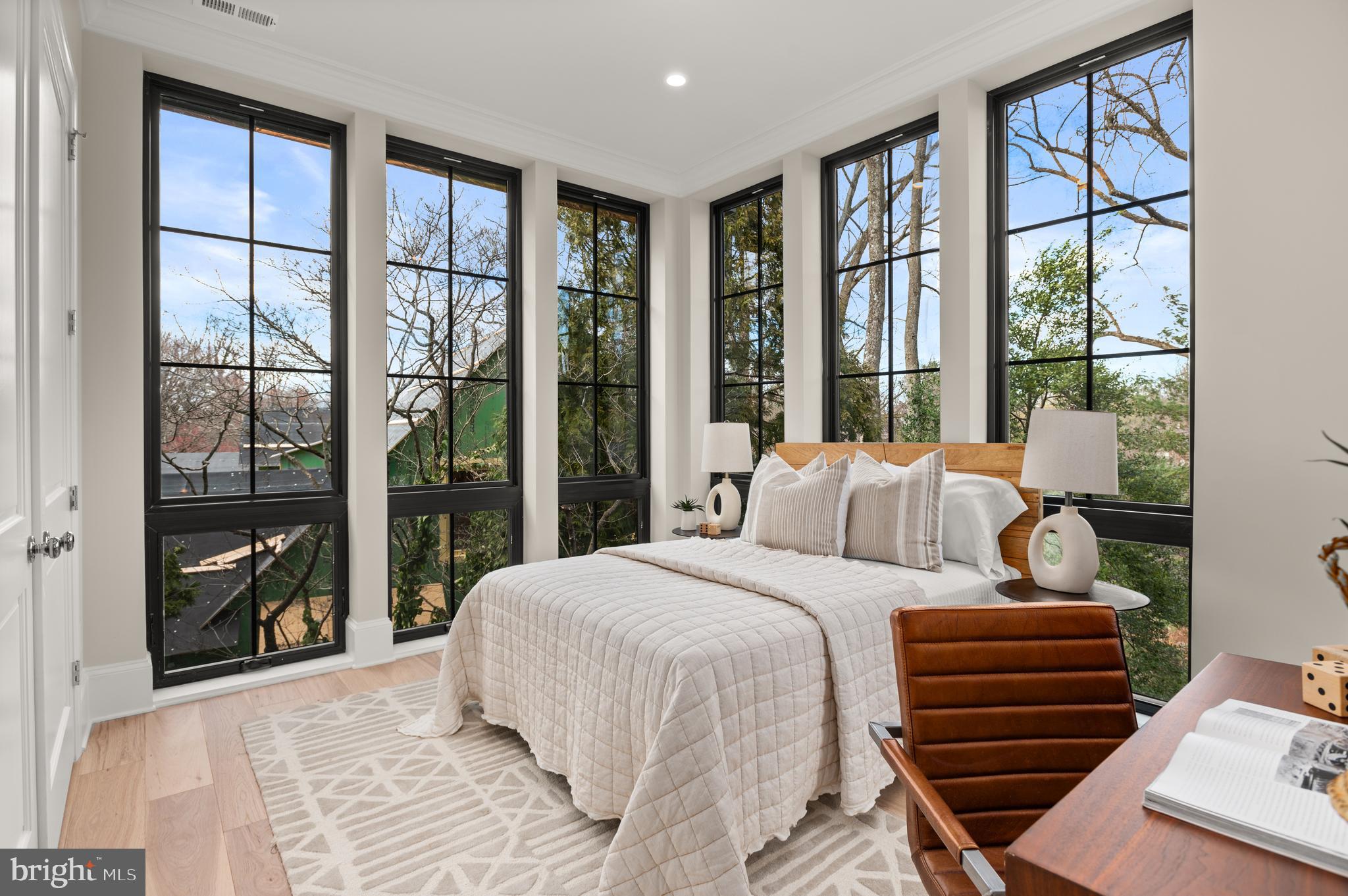 SPRING VALLEY - Residential