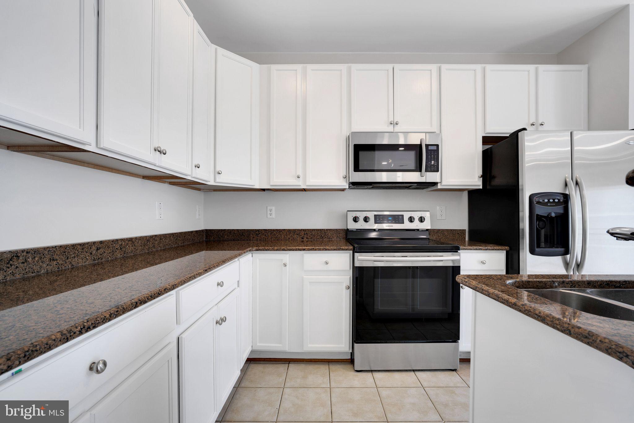 15504 JOHN DISKIN CIRCLE 18