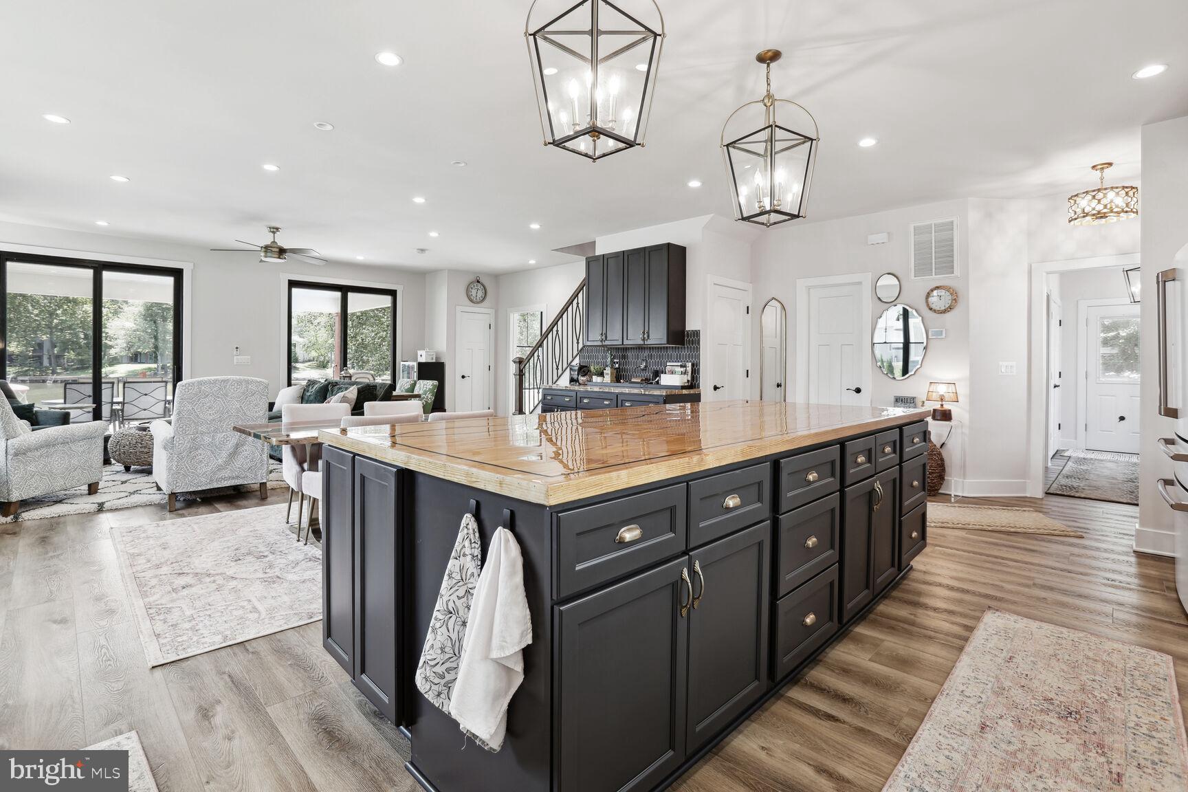 LAKE OF THE WOODS - Residential