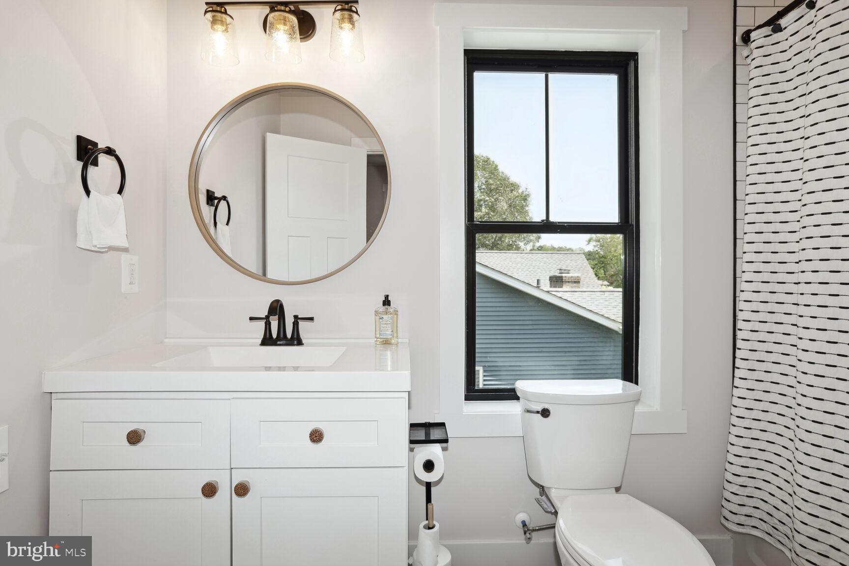 LAKE OF THE WOODS - Residential