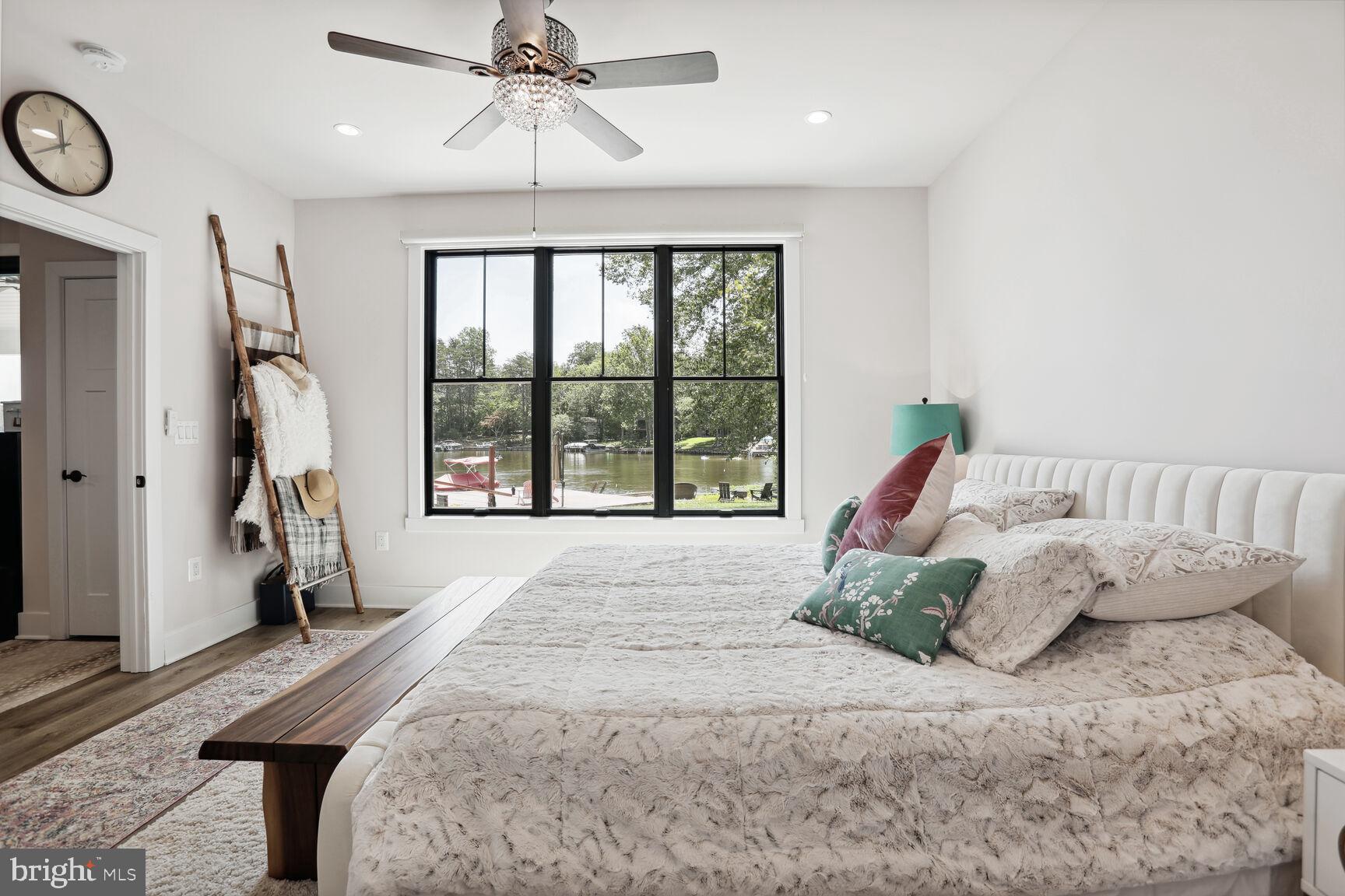 LAKE OF THE WOODS - Residential