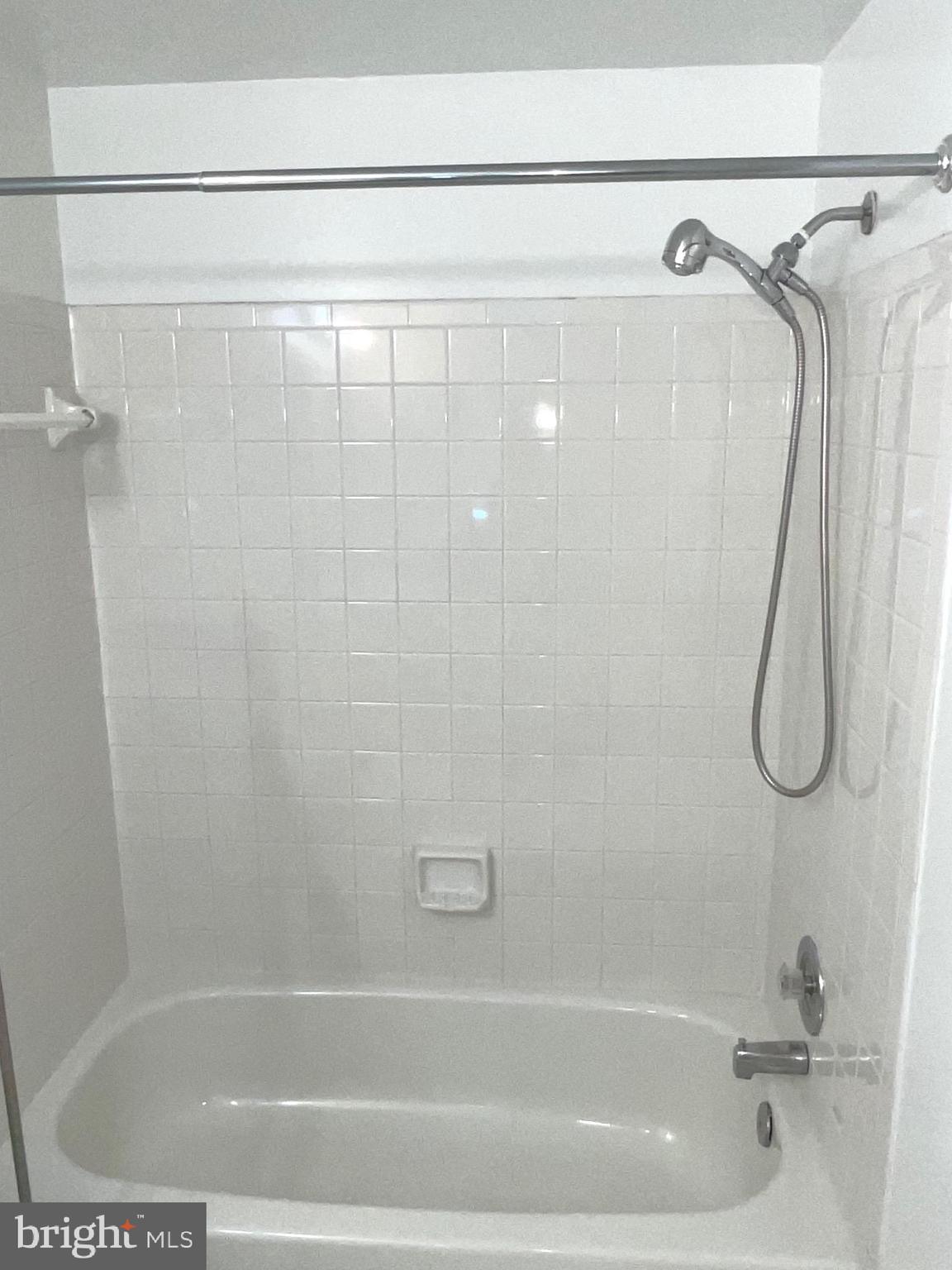 MILL CREEK SOUTH - Residential Lease