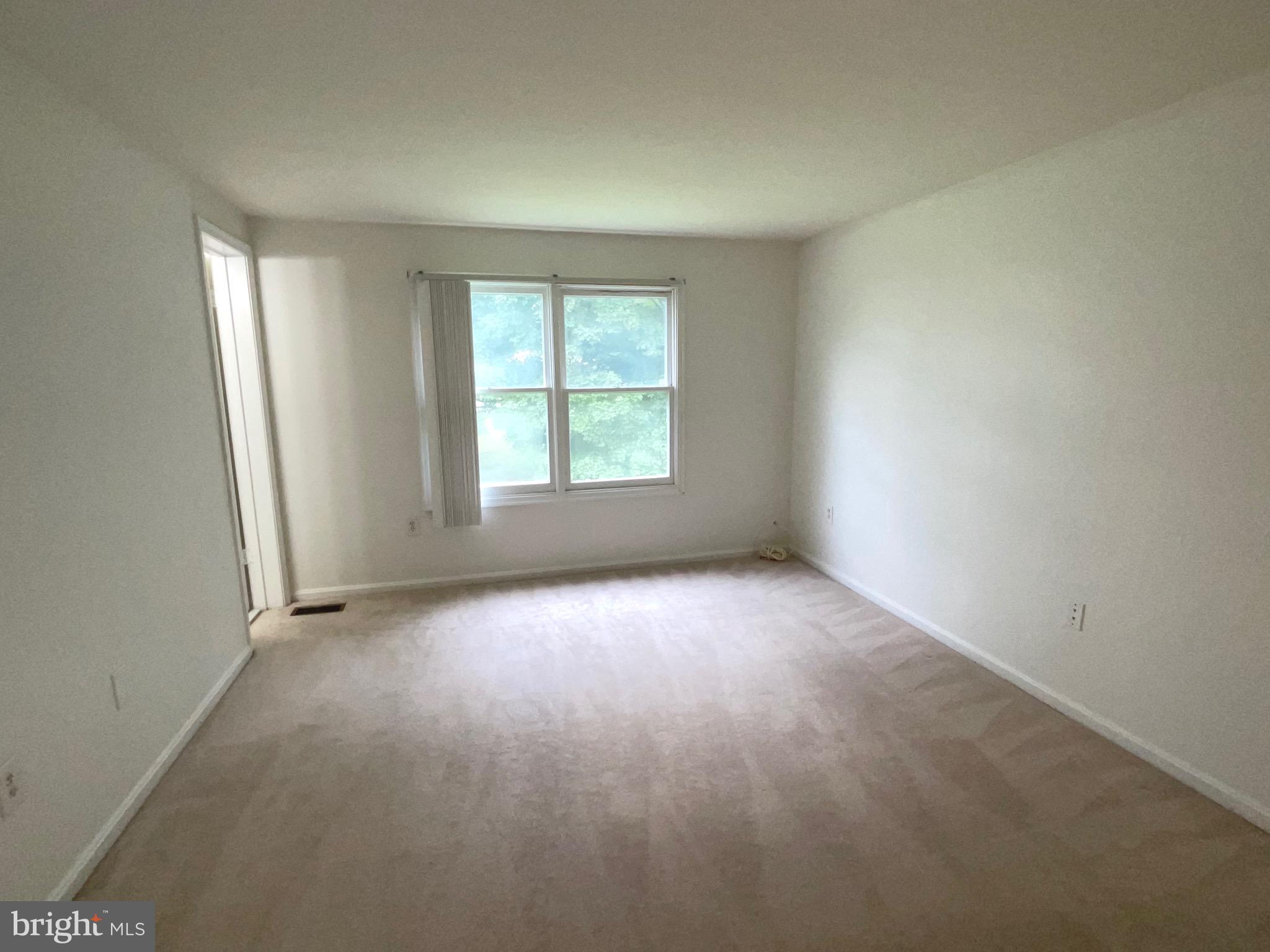 MILL CREEK SOUTH - Residential Lease