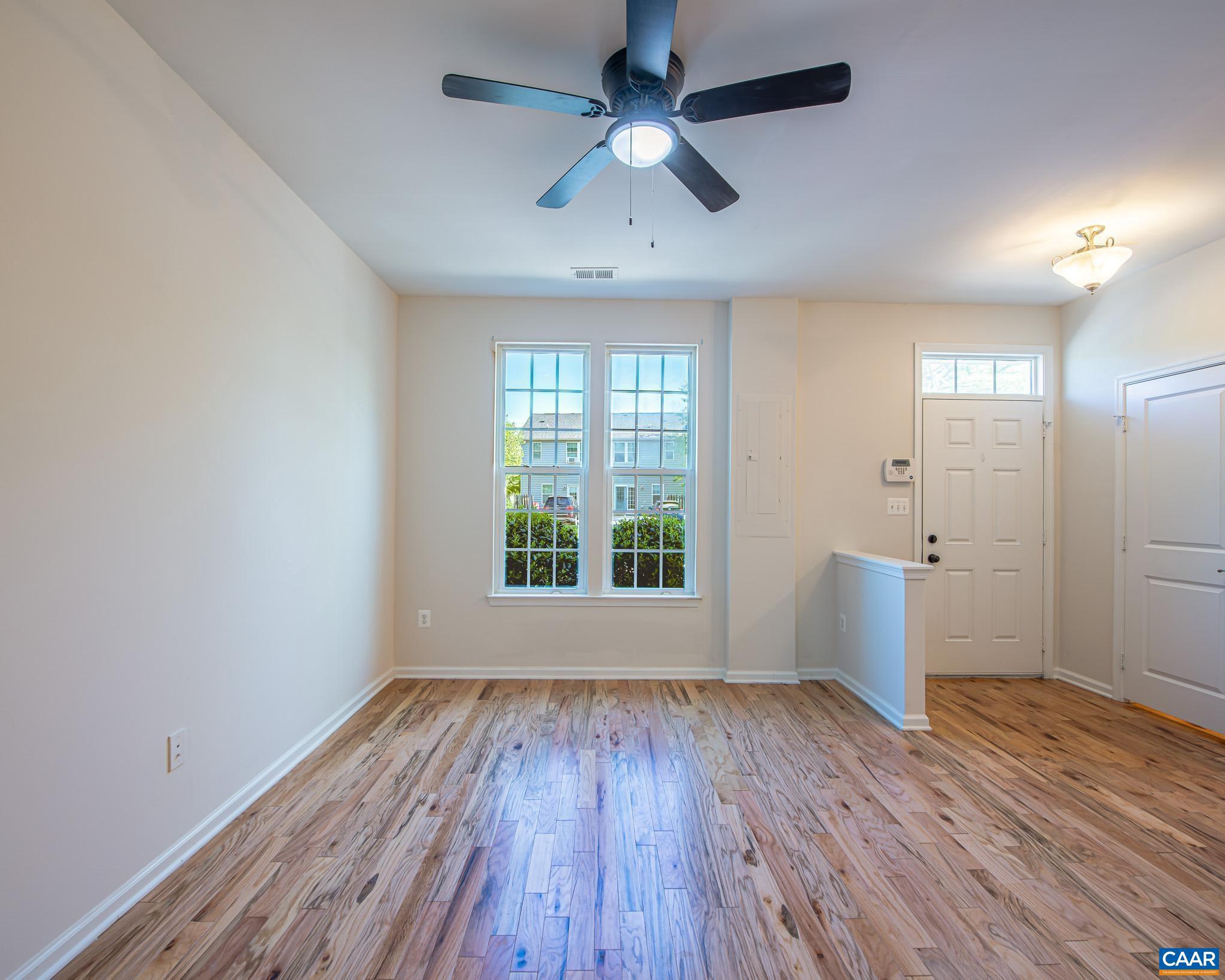 SYCAMORE SQUARE - Residential