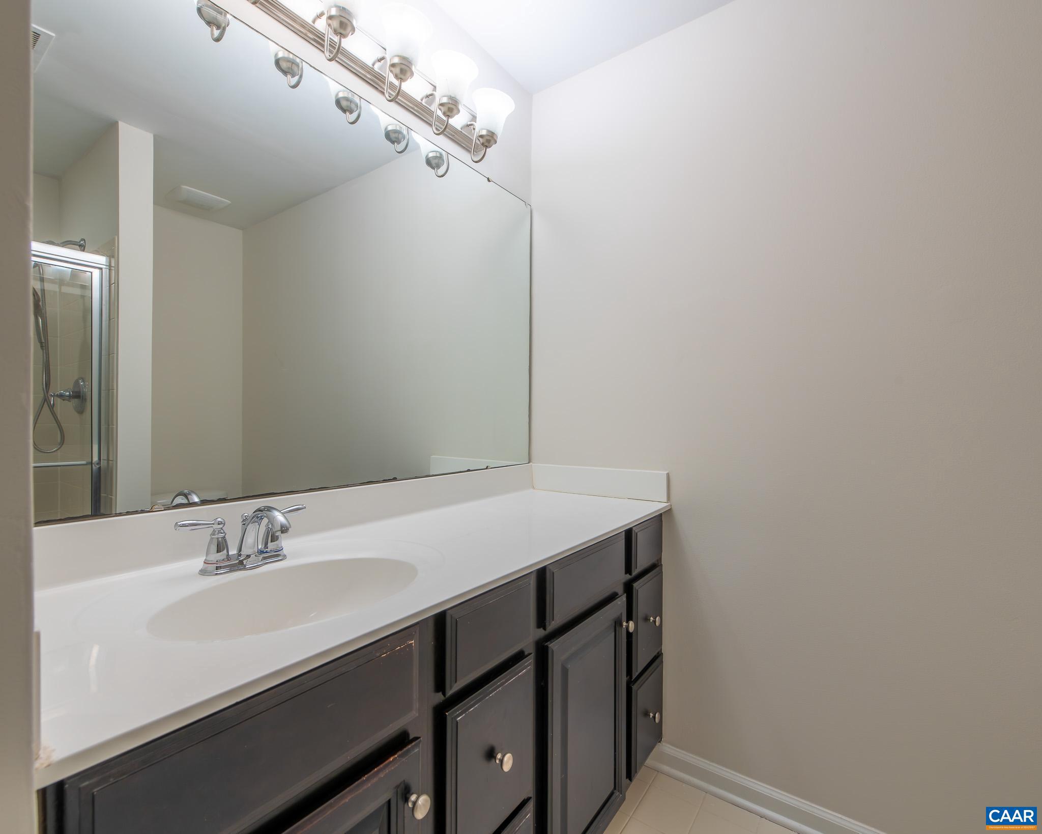 SYCAMORE SQUARE - Residential