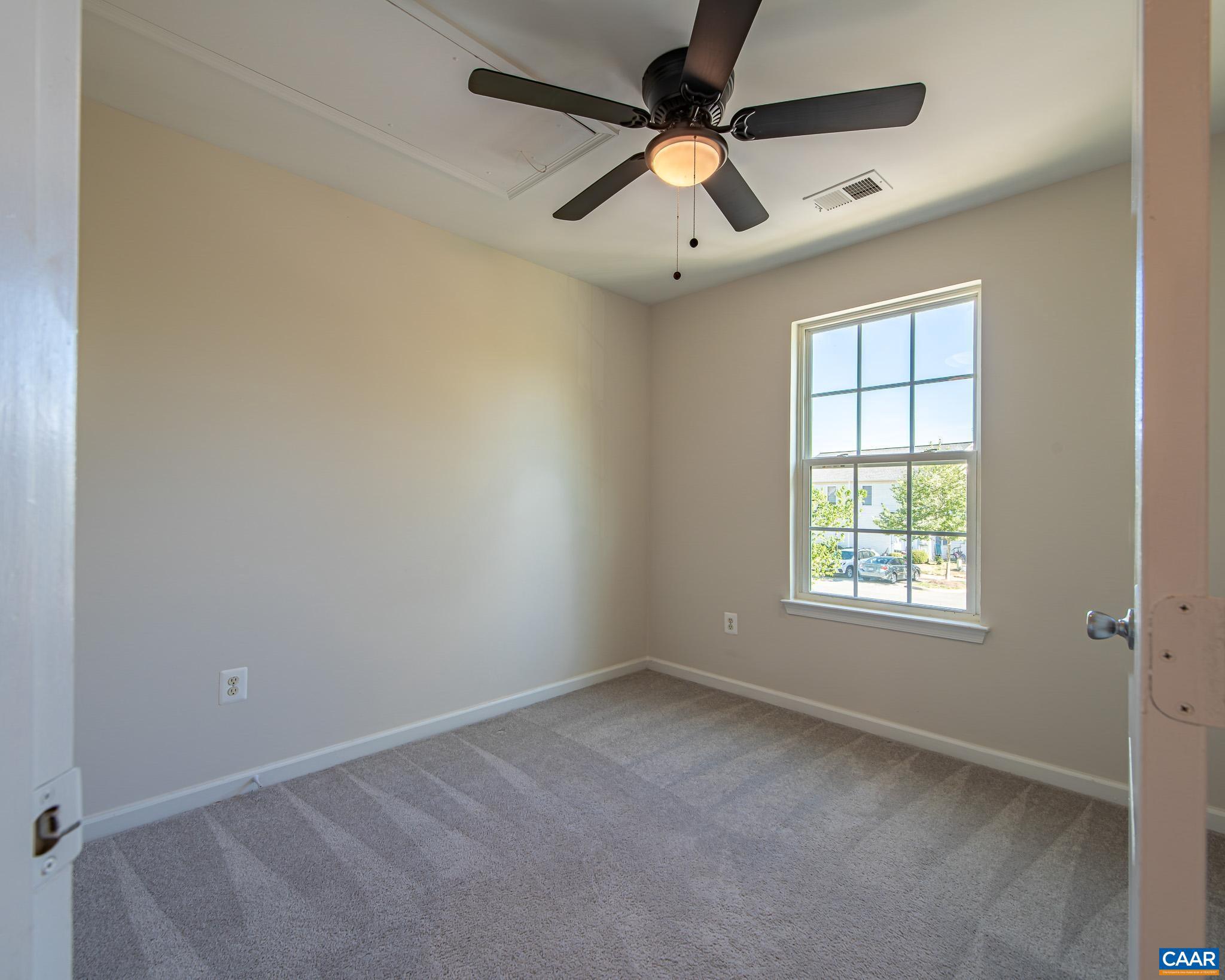 SYCAMORE SQUARE - Residential