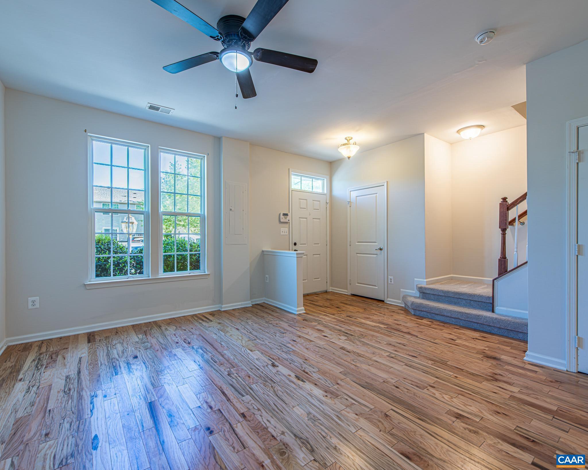 SYCAMORE SQUARE - Residential