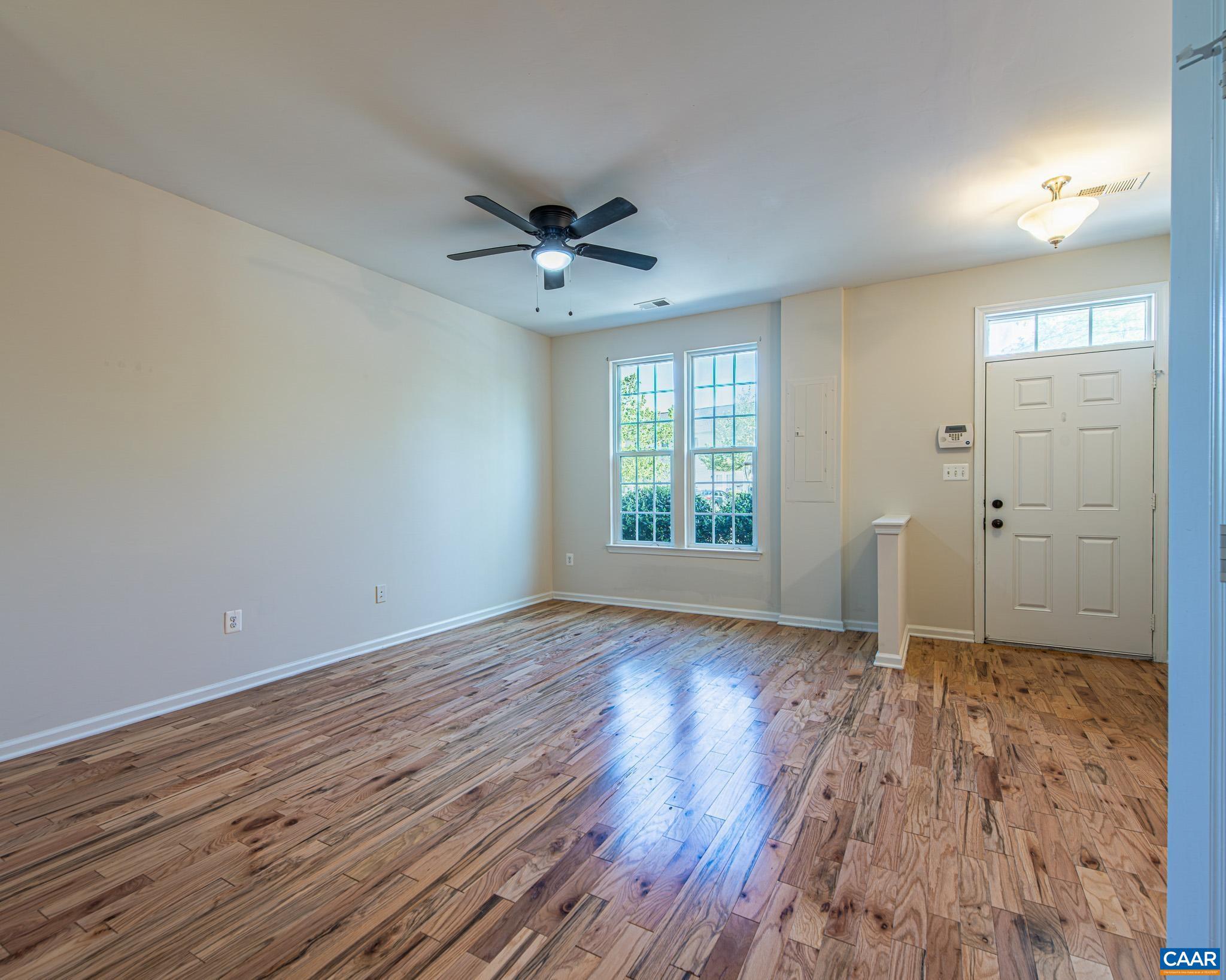 SYCAMORE SQUARE - Residential