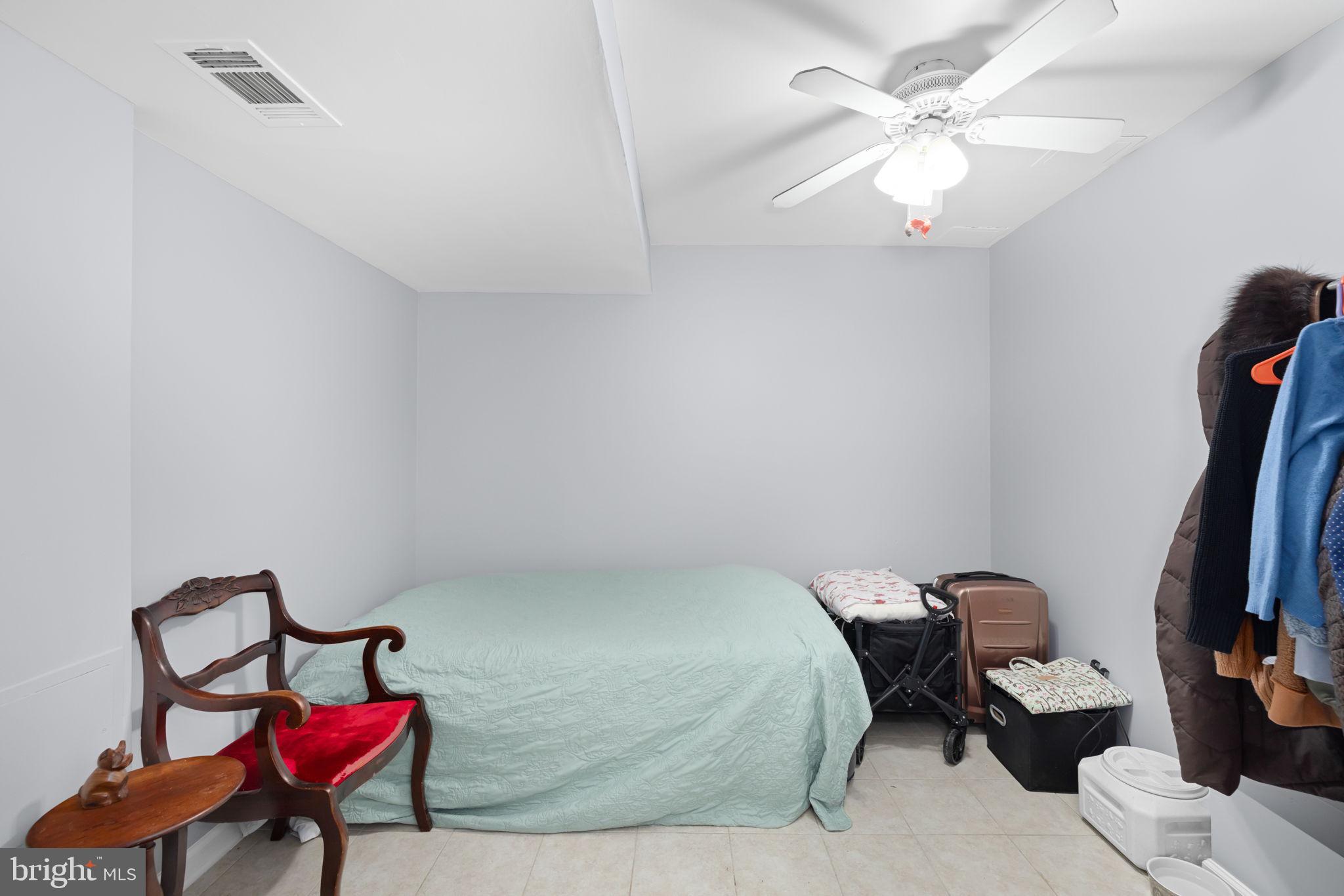 ASHBURN FARM - Residential