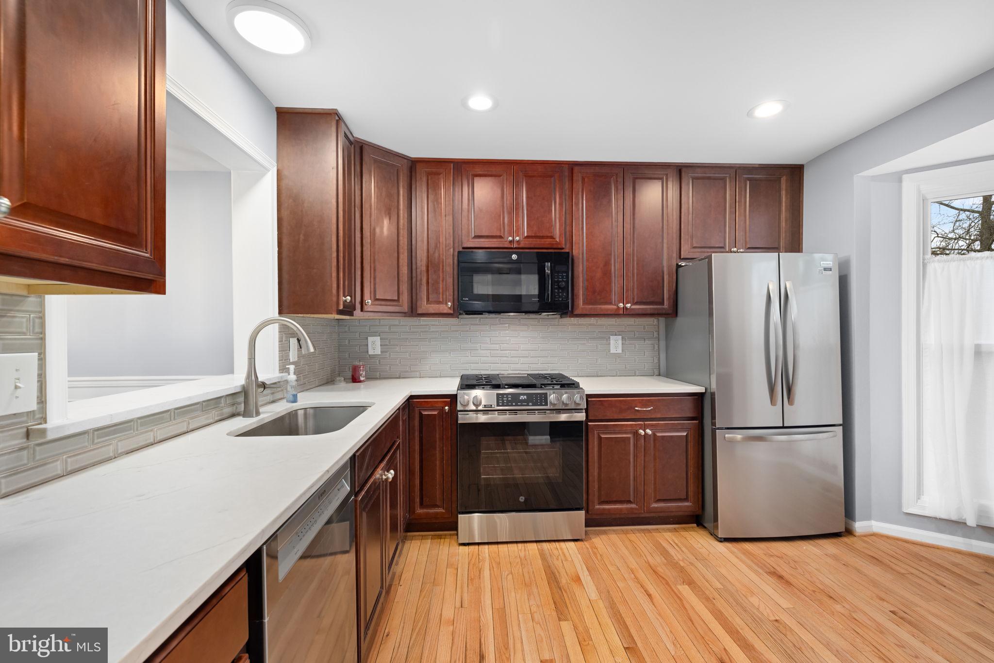 ASHBURN FARM - Residential