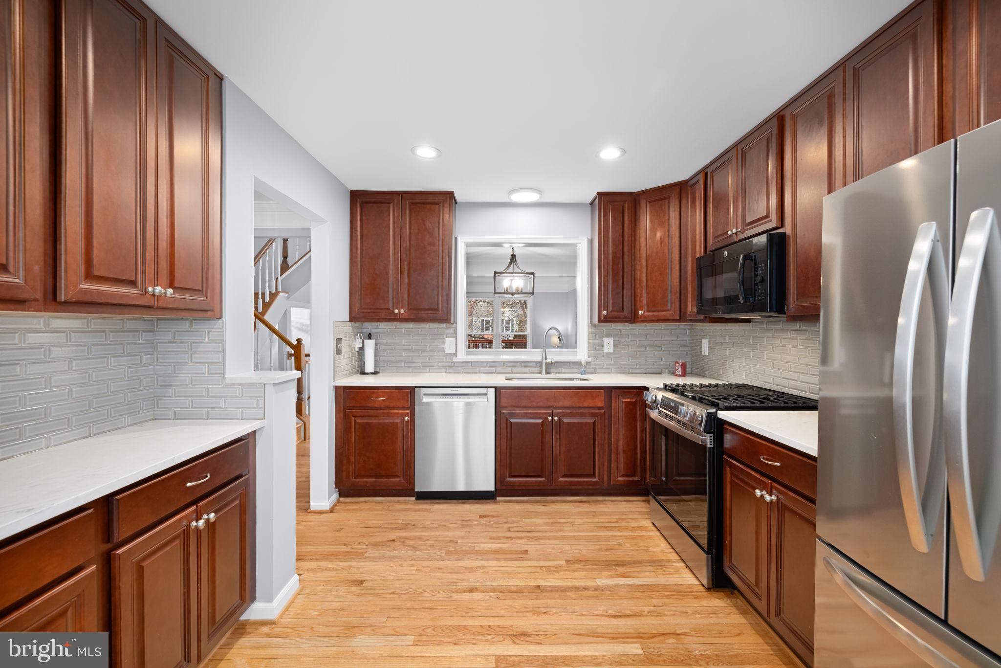 ASHBURN FARM - Residential