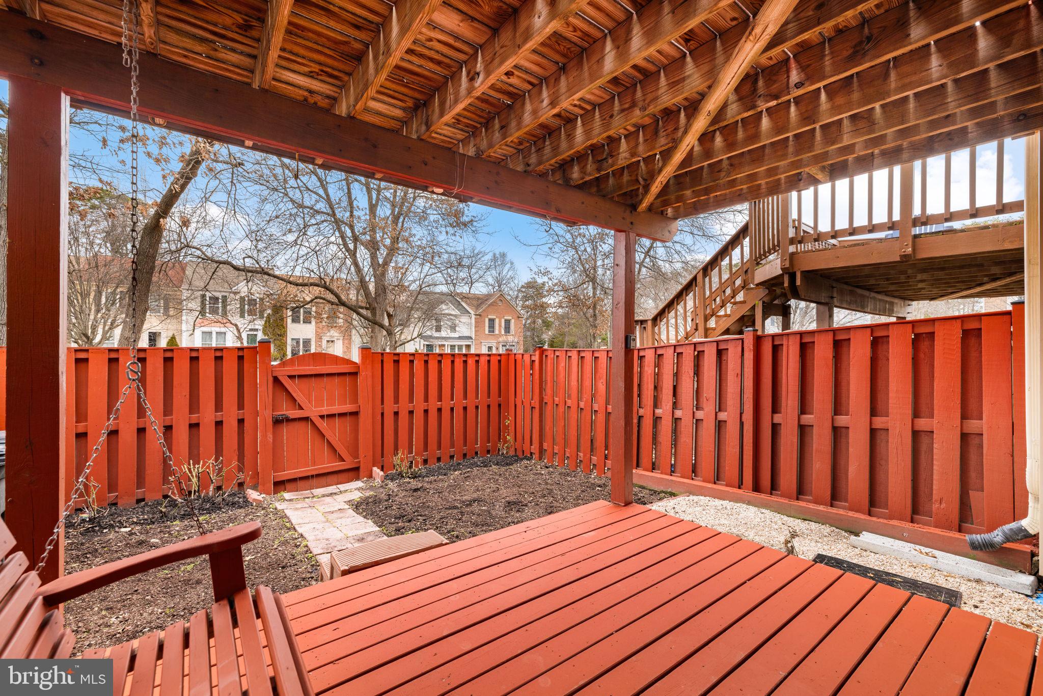 ASHBURN FARM - Residential