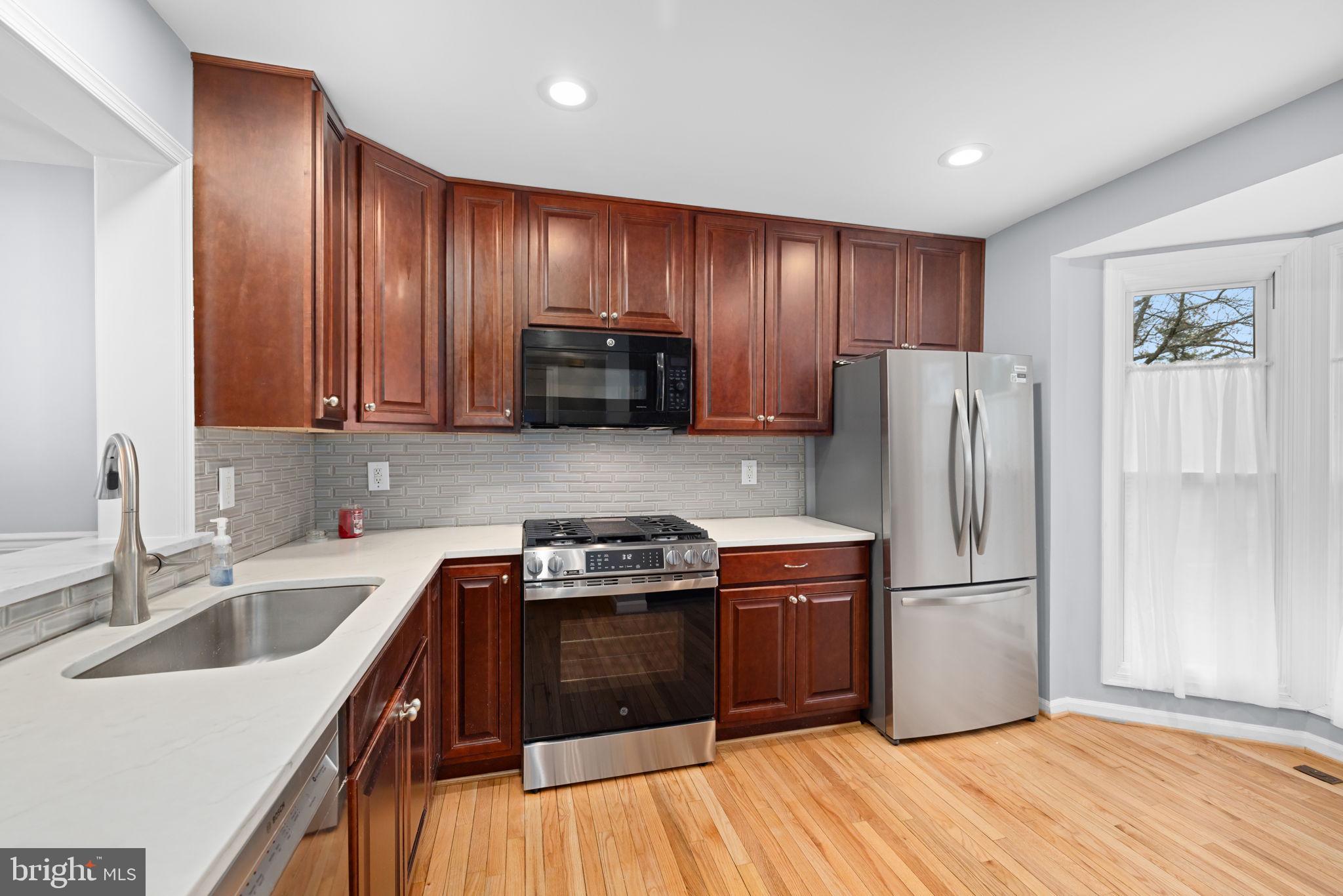 ASHBURN FARM - Residential