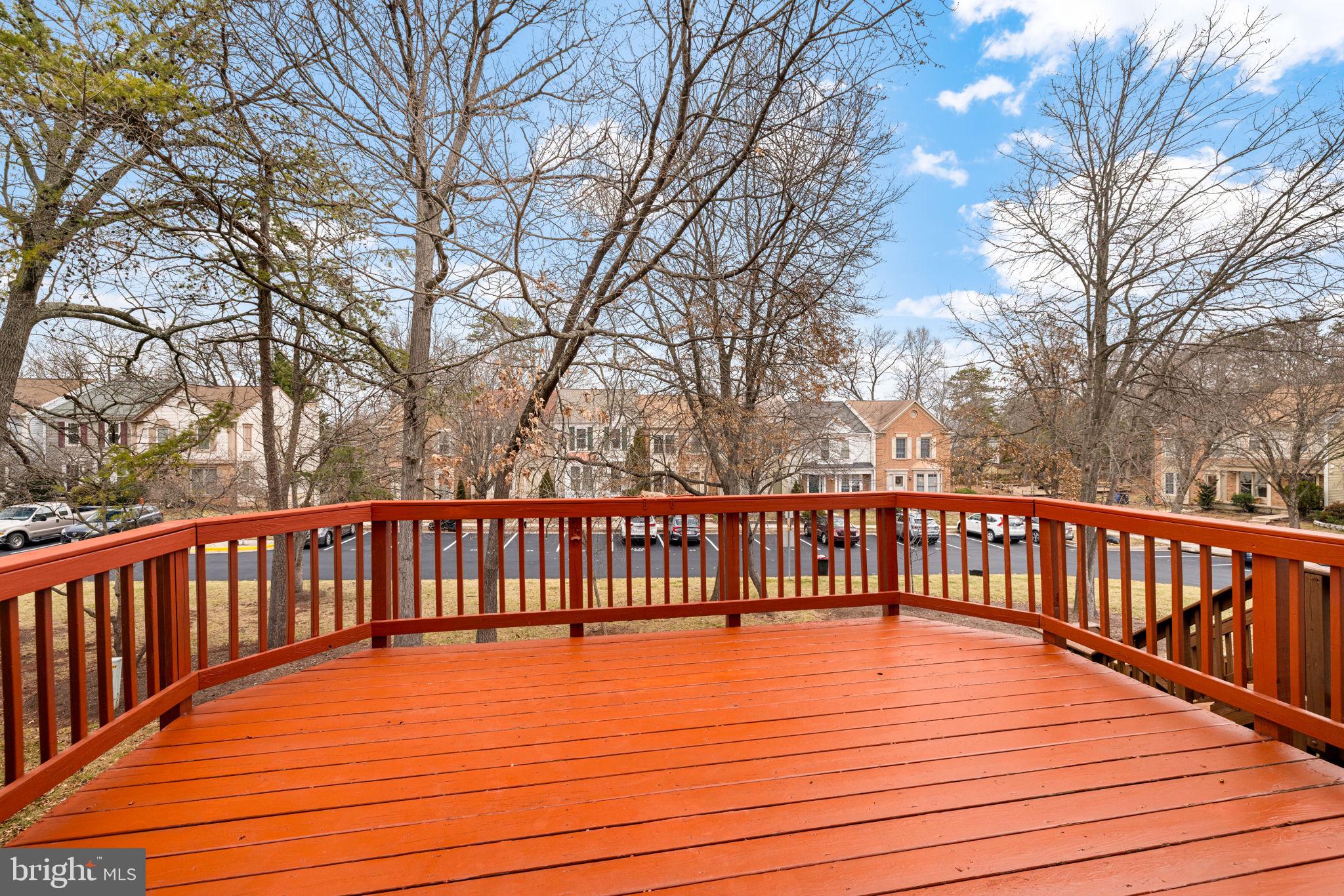 ASHBURN FARM - Residential