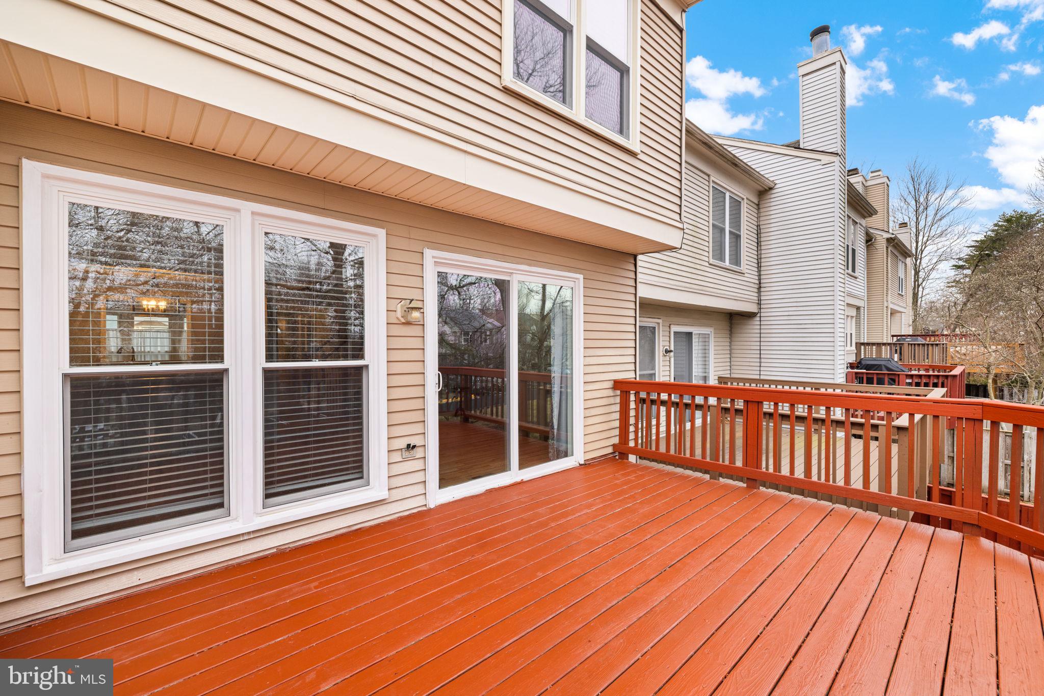 ASHBURN FARM - Residential