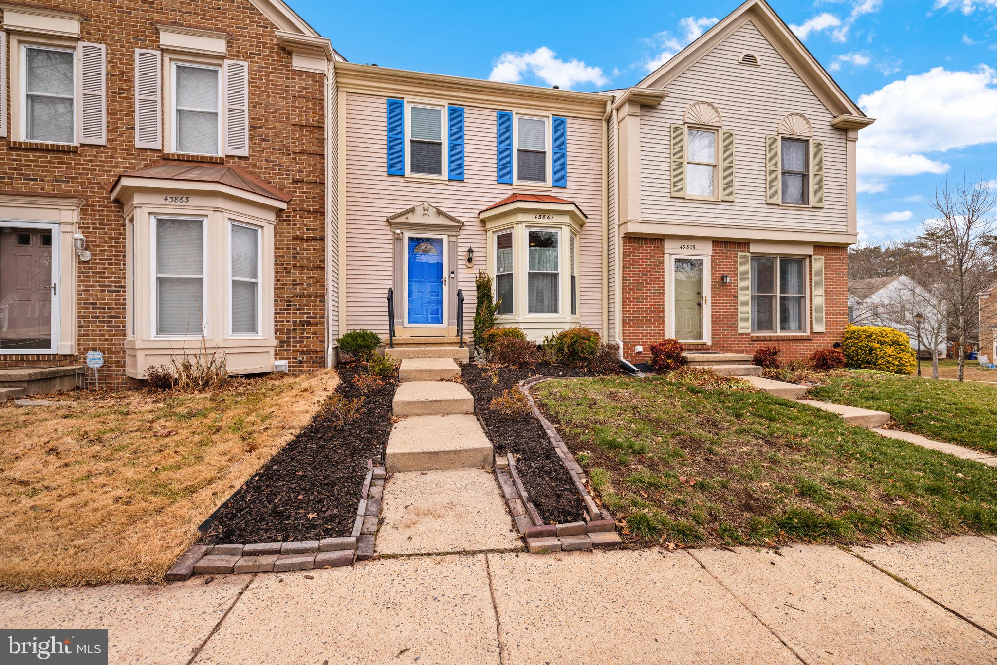 43861 LABURNUM SQUARE