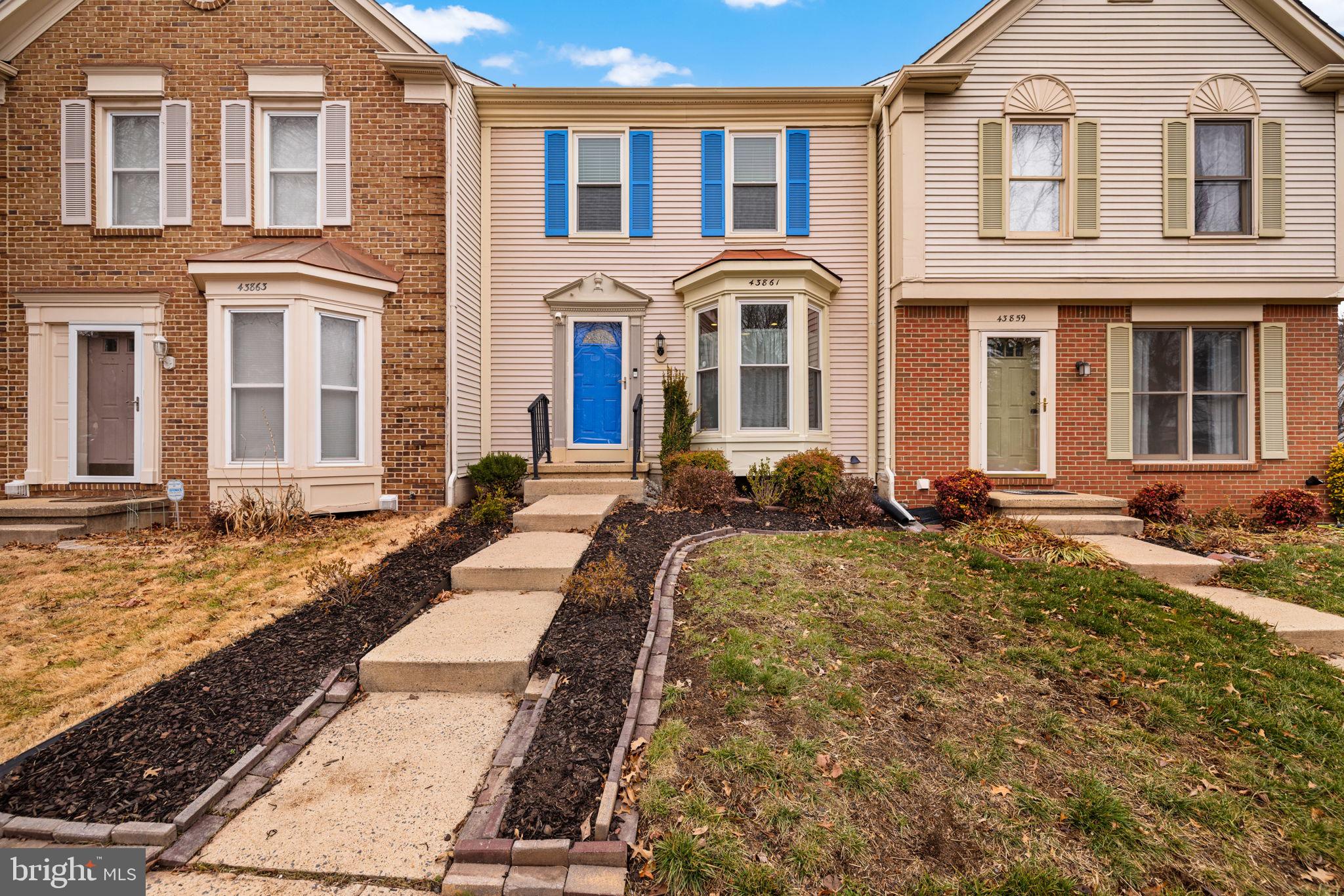 43861 LABURNUM SQUARE