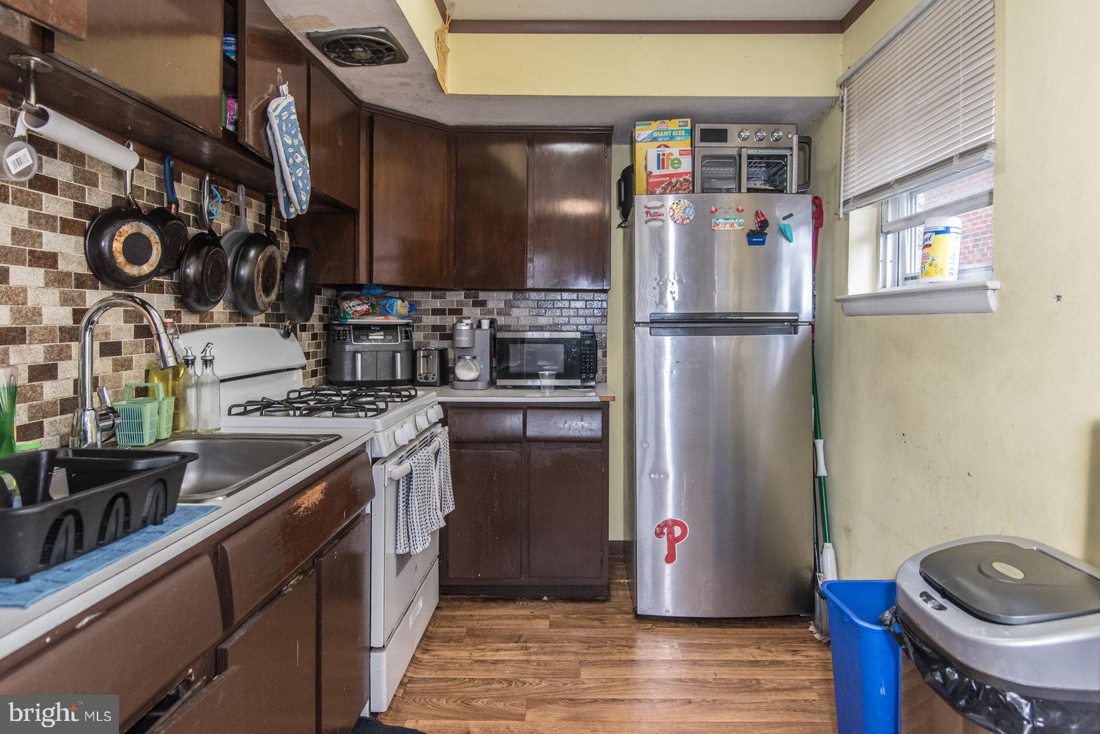 HOLMESBURG - Residential Income