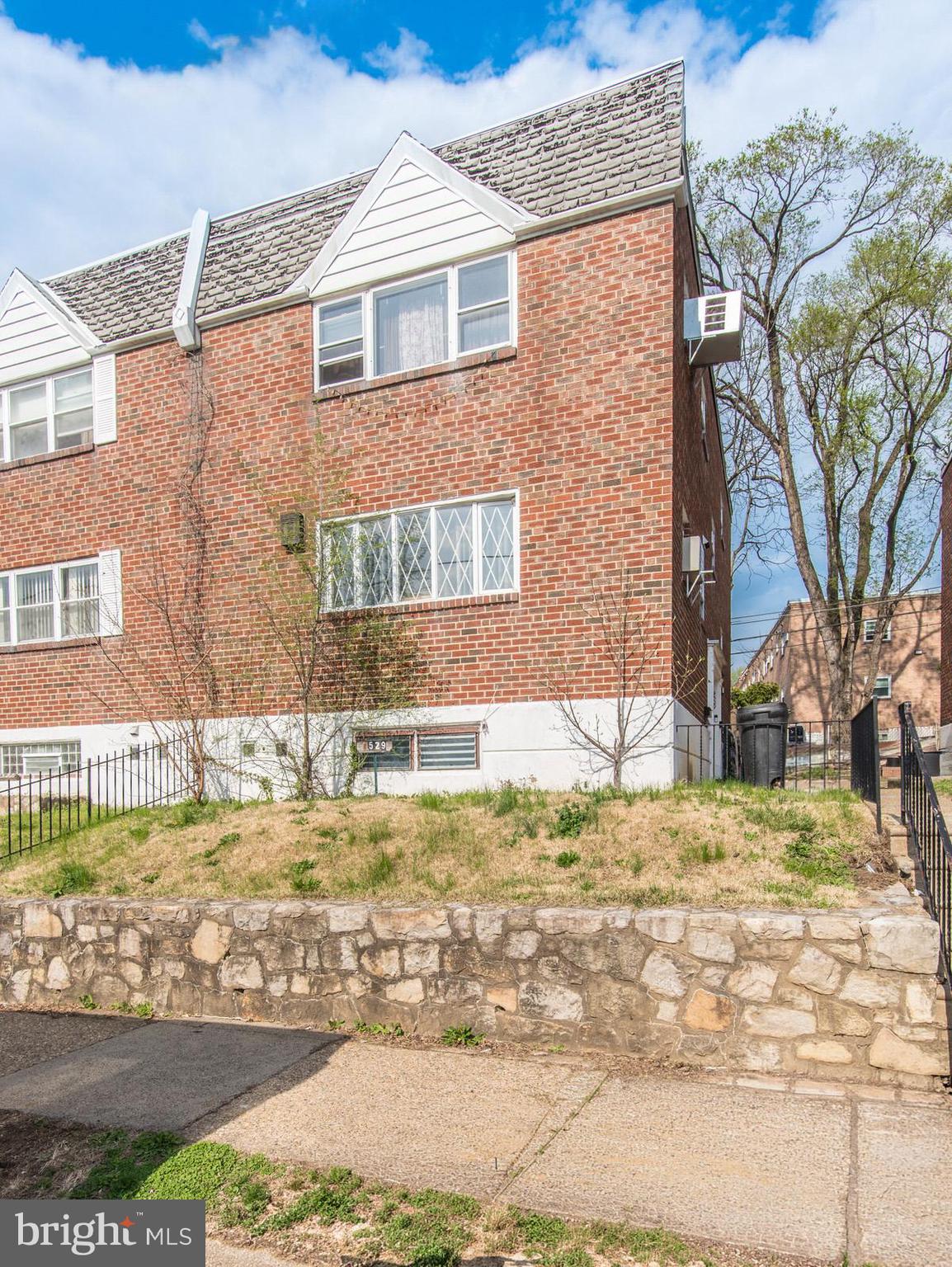 HOLMESBURG - Residential Income