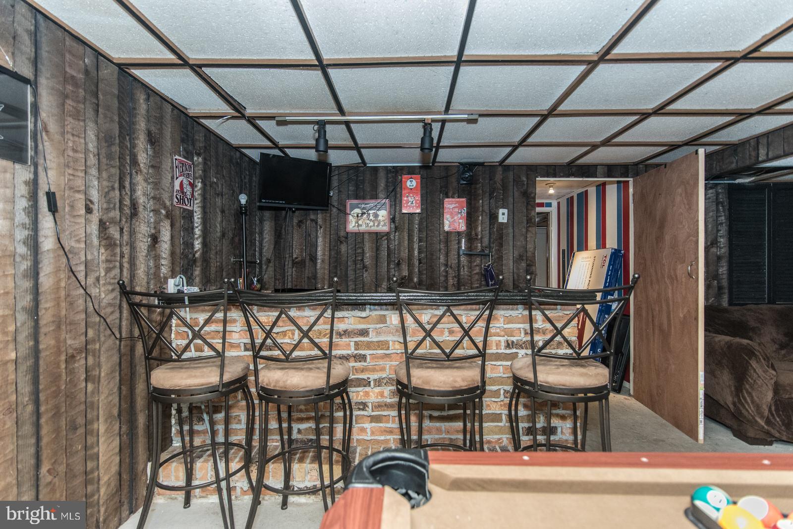 HOLMESBURG - Residential Income