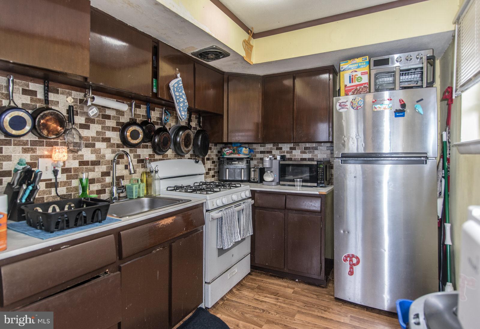 HOLMESBURG - Residential Income